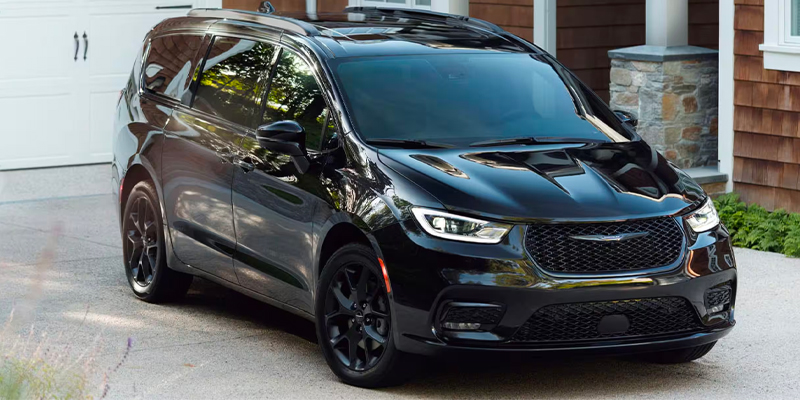 2025 Chrysler Pacifica Minivan