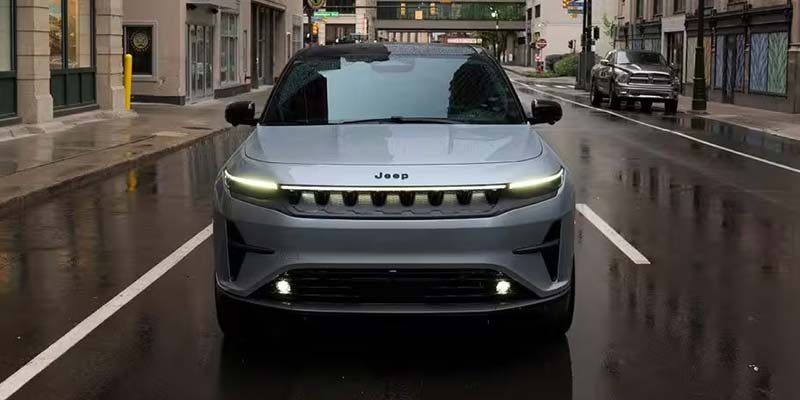 All-electric 2025 Jeep Wagoneer S