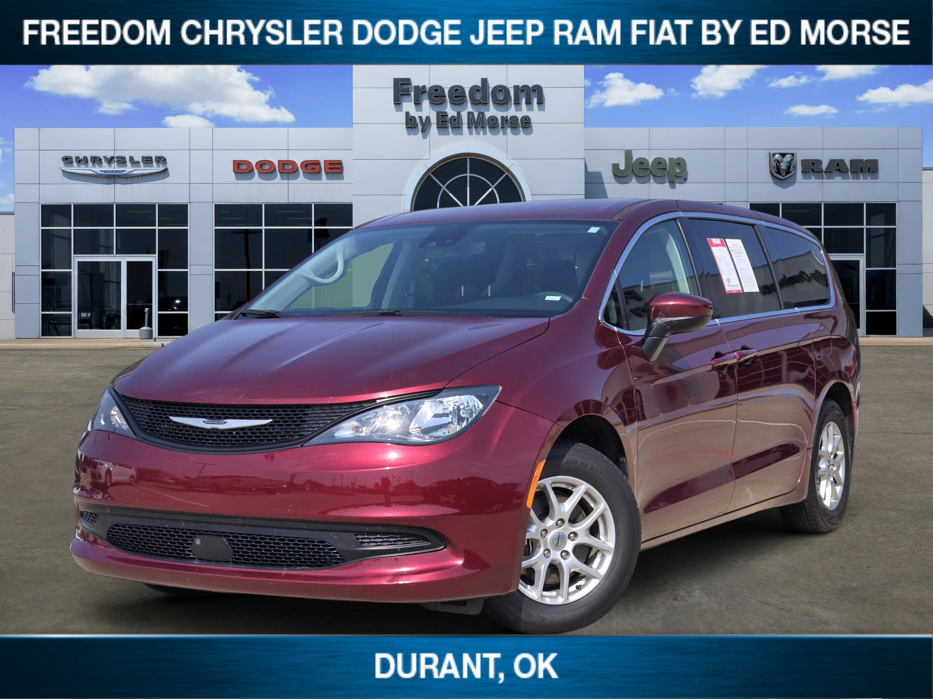 2023 Chrysler Voyager LX