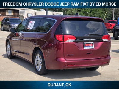 2023 Chrysler Voyager LX