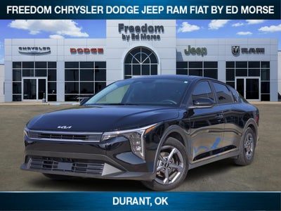 2025 Kia K4 LXS