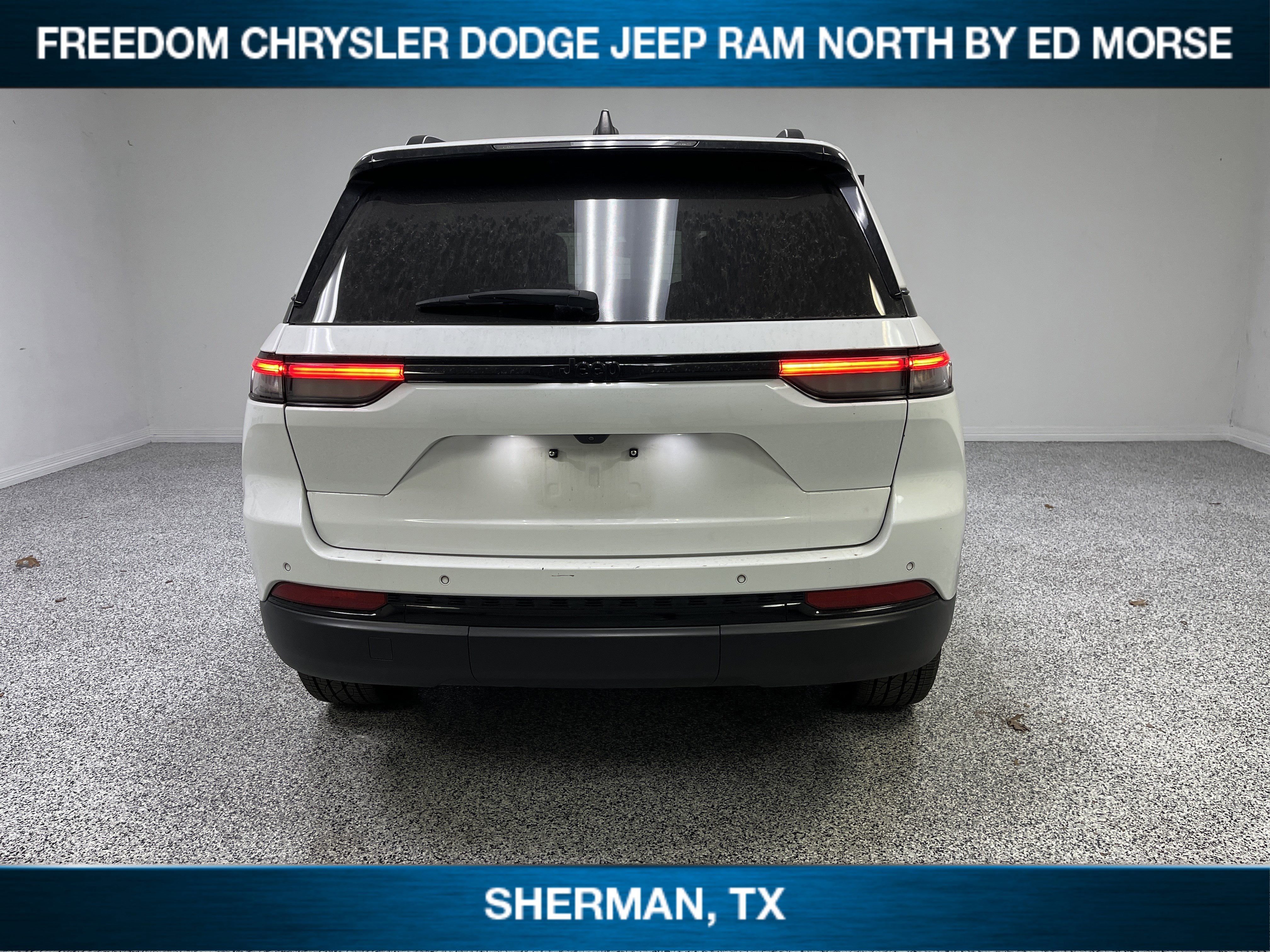 2023 Jeep Grand Cherokee Altitude 4x2