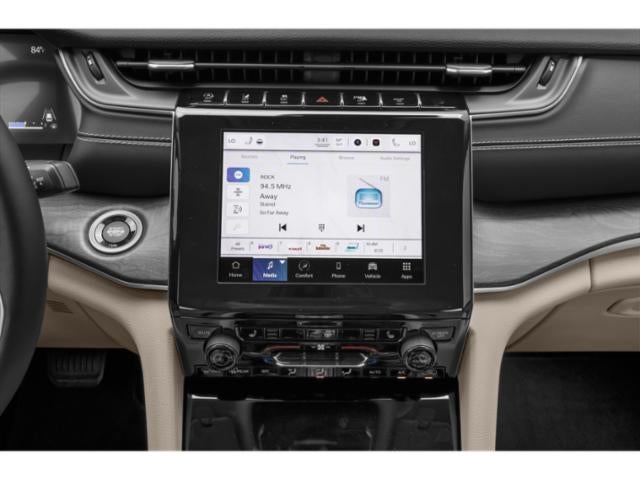 2023 Jeep Grand Cherokee Laredo 4x2