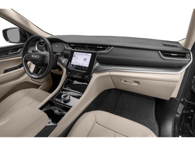 2023 Jeep Grand Cherokee Laredo 4x2