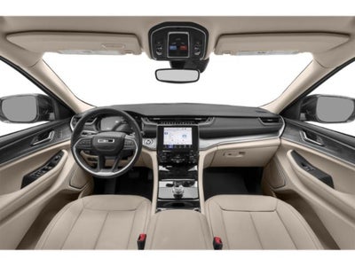 2023 Jeep Grand Cherokee Laredo 4x2