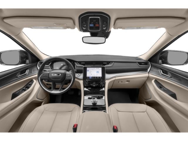 2023 Jeep Grand Cherokee Laredo 4x2