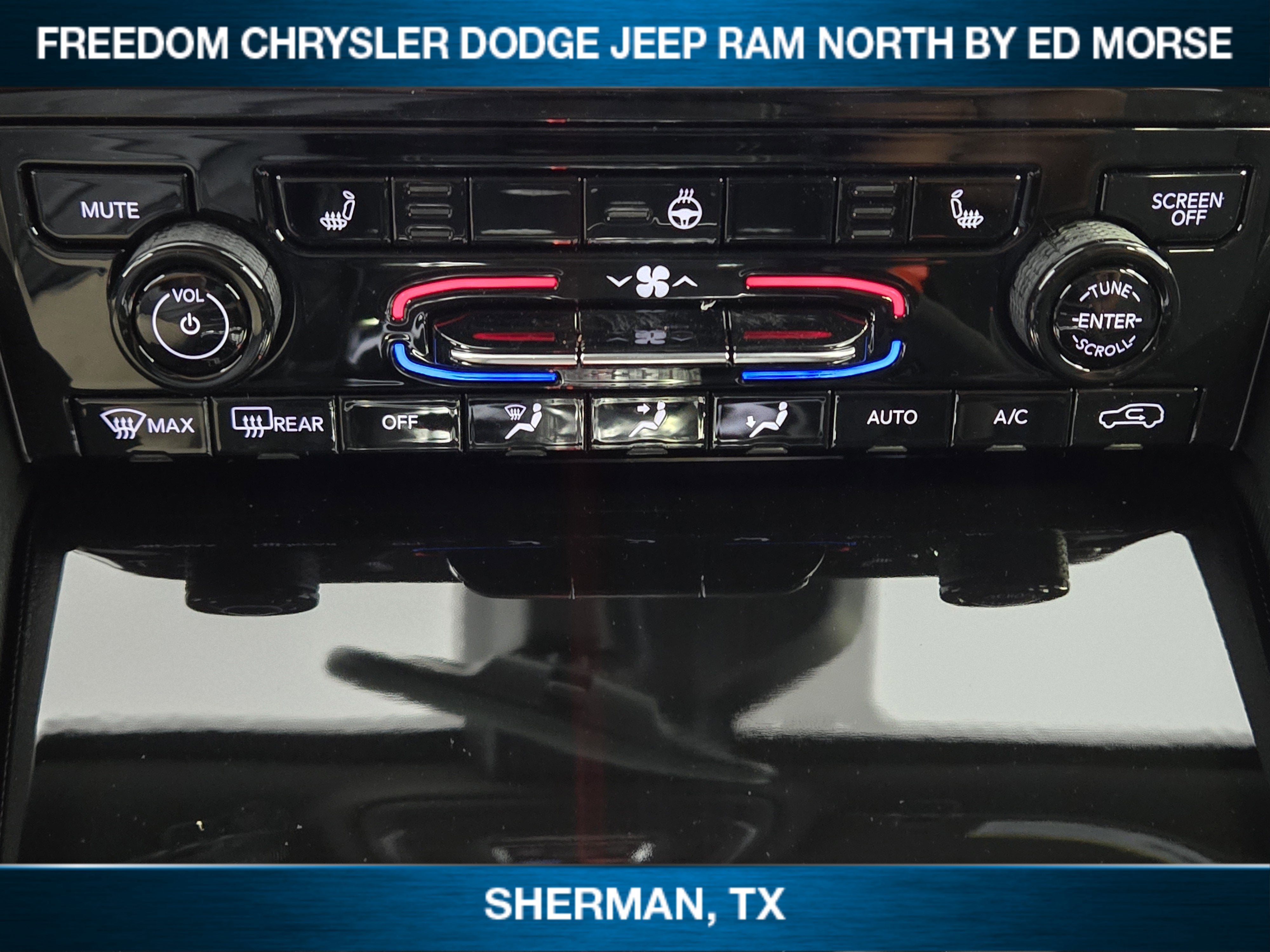 2026 Jeep Grand Cherokee GRAND CHEROKEE LAREDO X 4X2