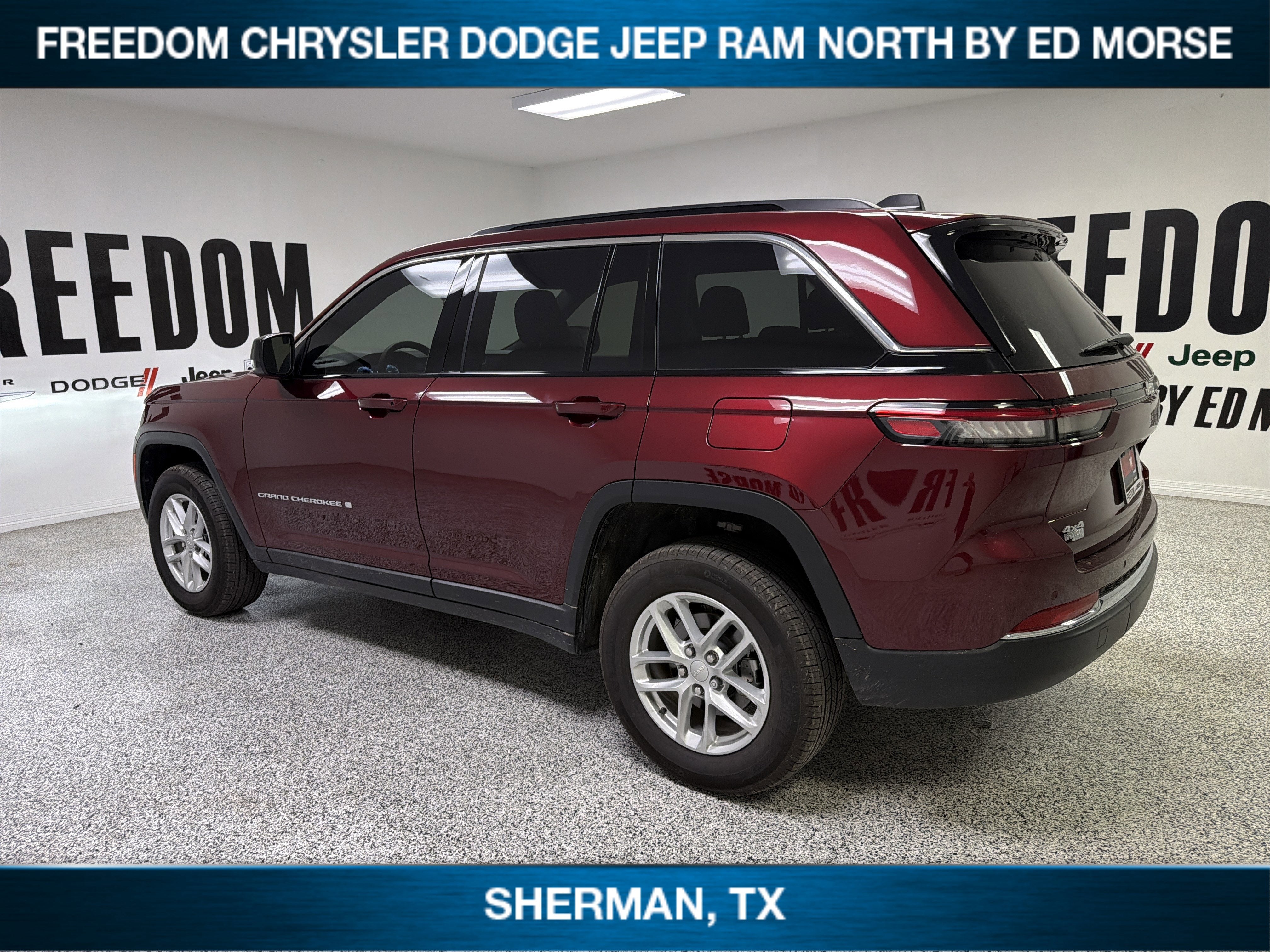 2025 Jeep Grand Cherokee Laredo X 4x4