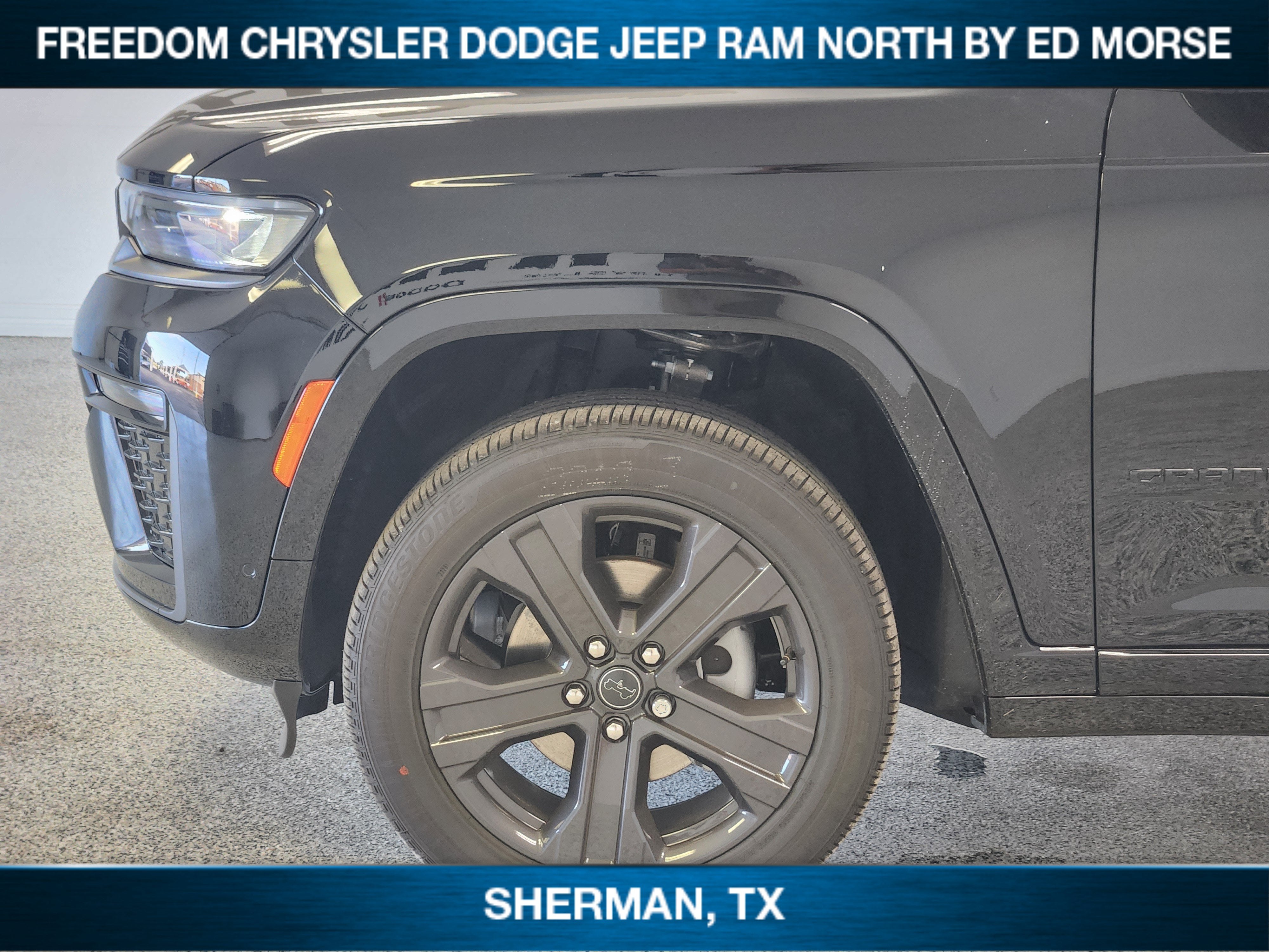 2027 Jeep Grand Cherokee GRAND CHEROKEE LIMITED RESERVE 4X4