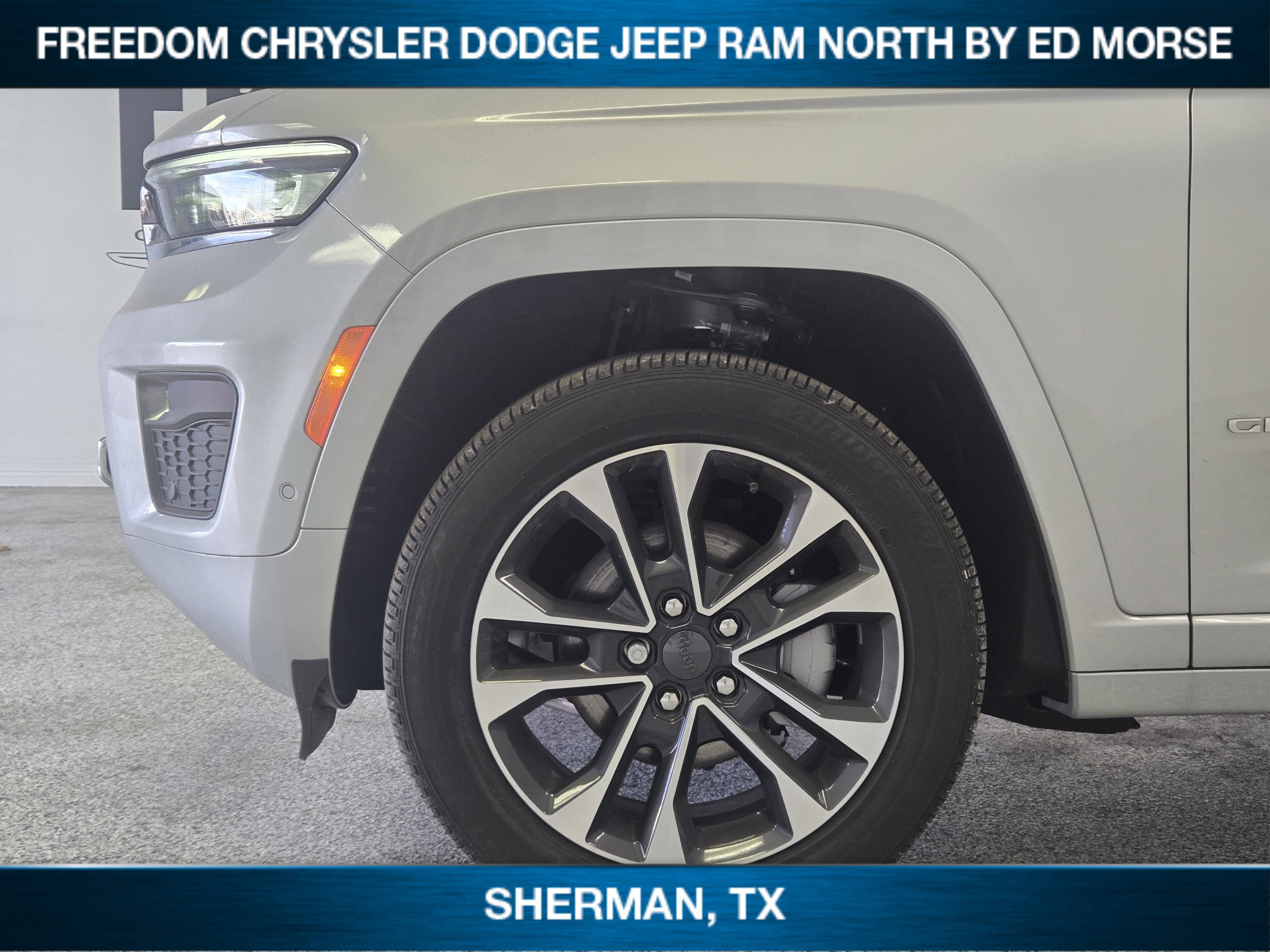 2025 Jeep Grand Cherokee GRAND CHEROKEE OVERLAND 4X4