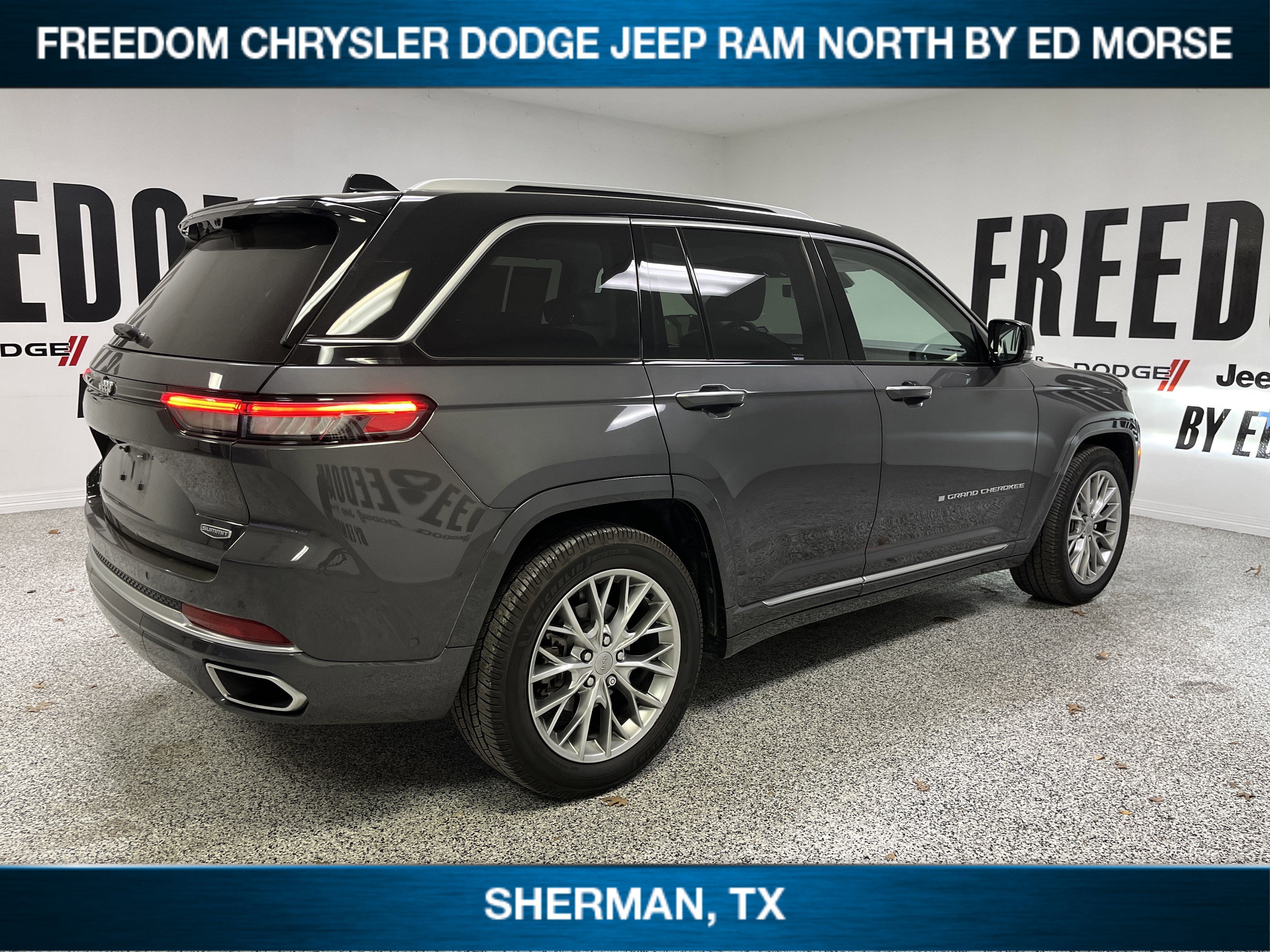 2023 Jeep Grand Cherokee Summit 4x4