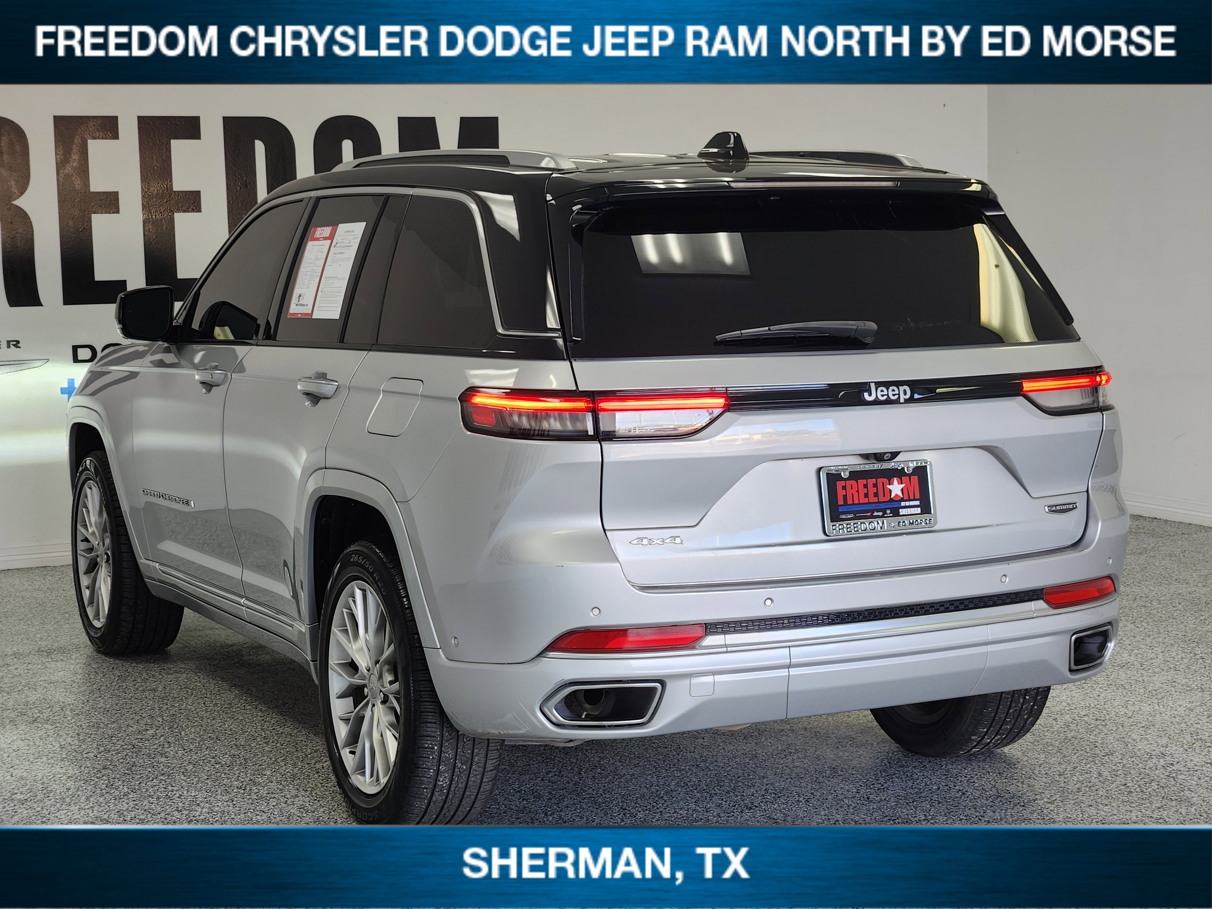 2023 Jeep Grand Cherokee Summit 4x4