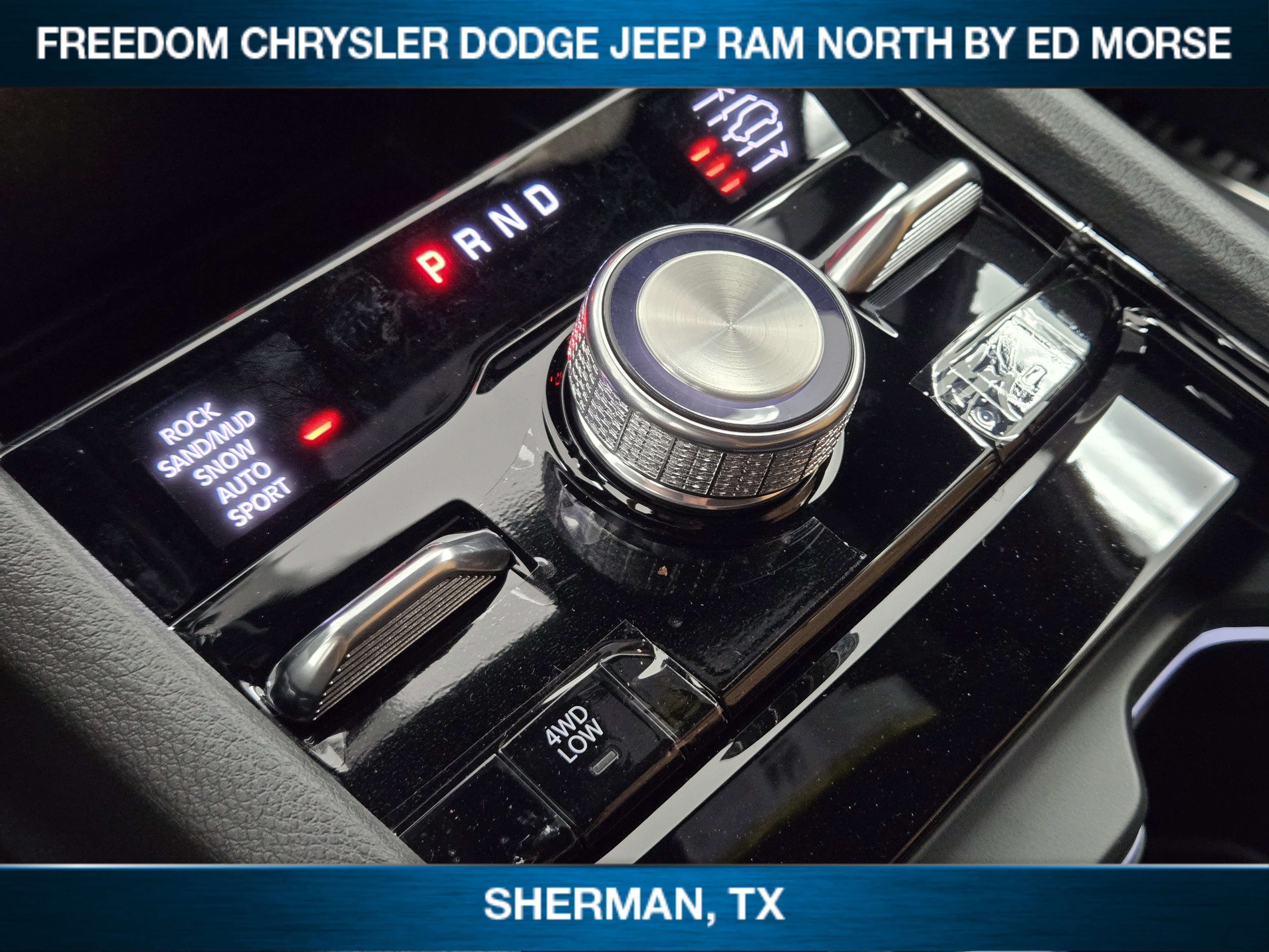 2025 Jeep Grand Cherokee GRAND CHEROKEE SUMMIT 4X4