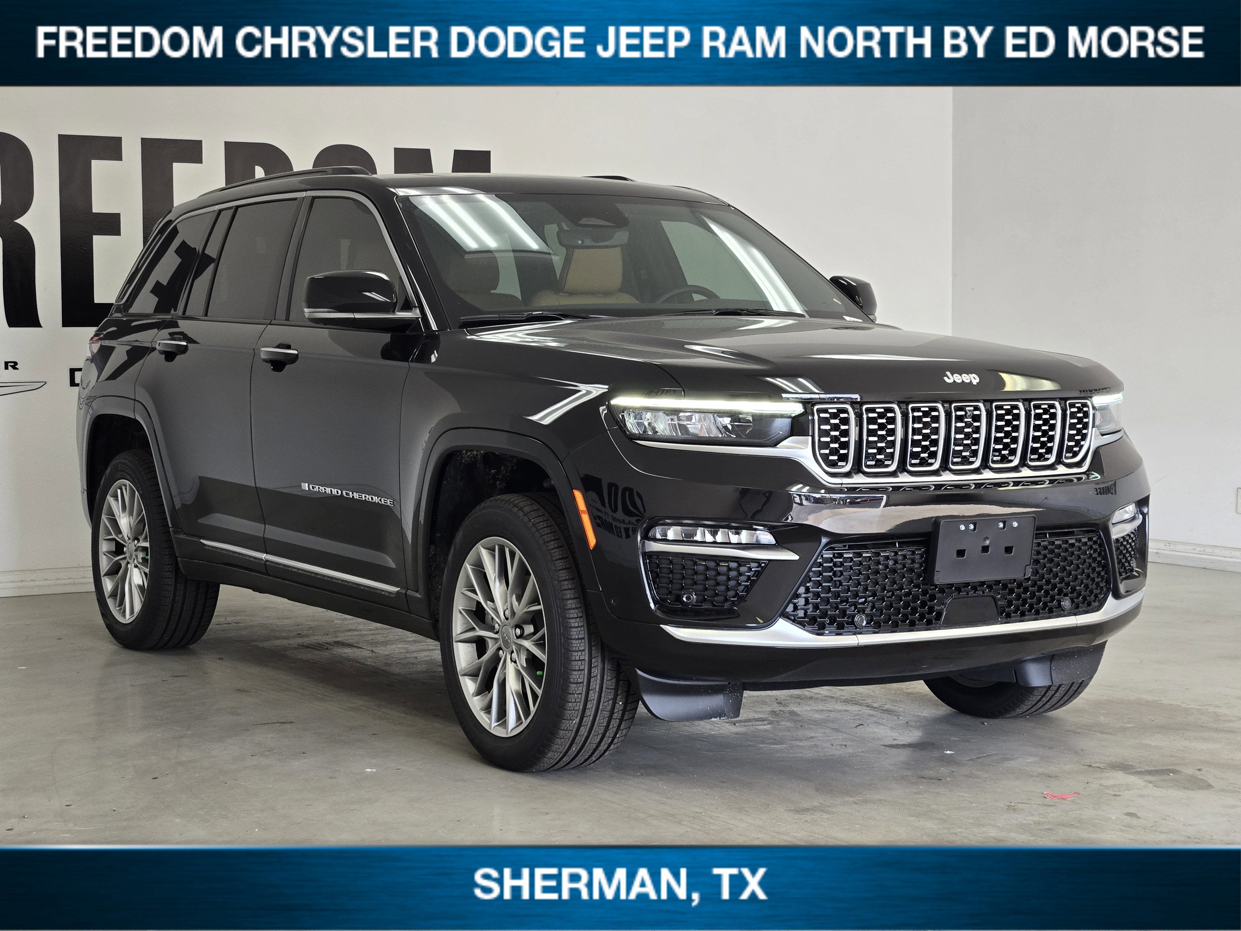 2025 Jeep Grand Cherokee GRAND CHEROKEE SUMMIT 4X4