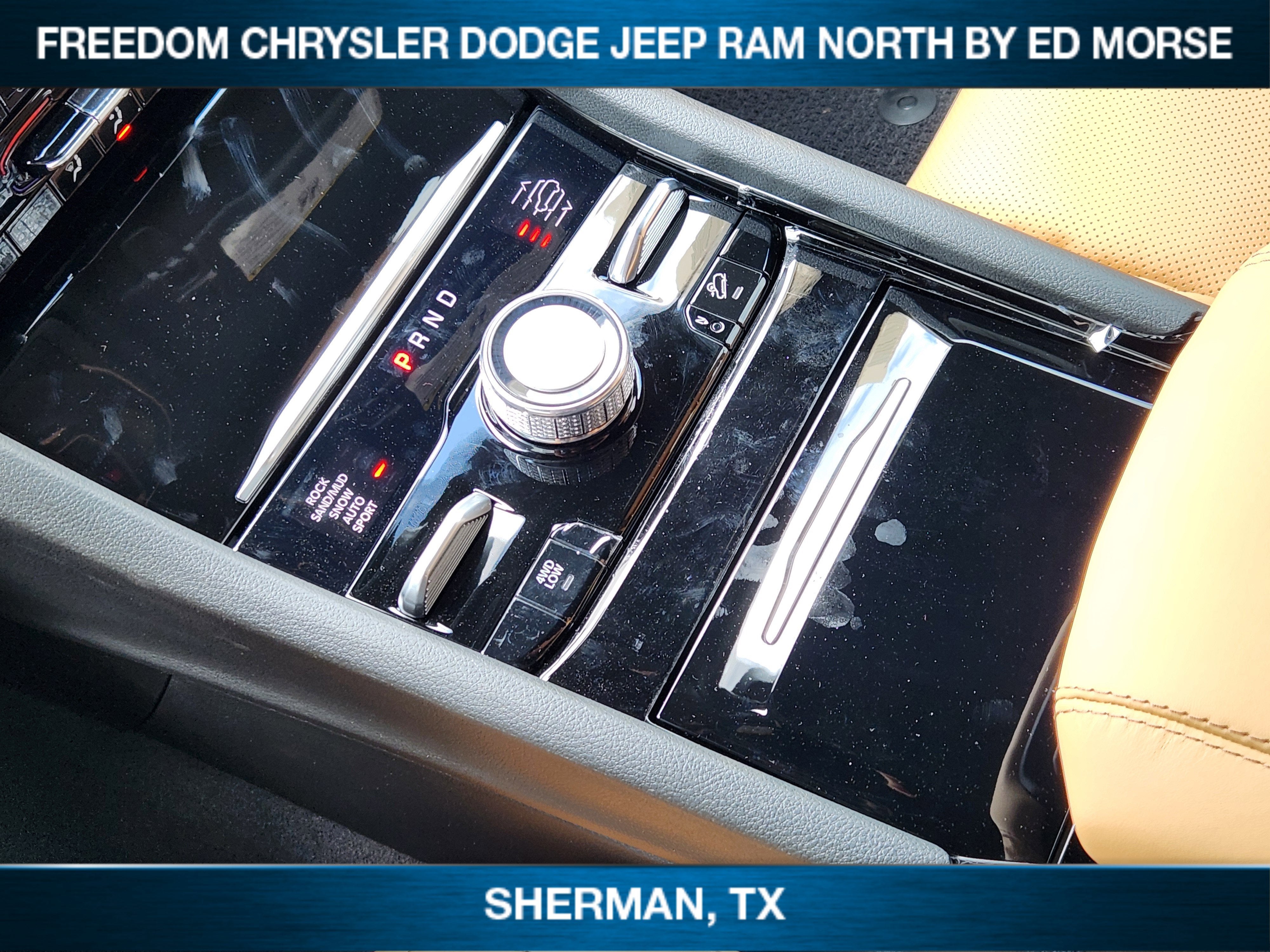 2025 Jeep Grand Cherokee GRAND CHEROKEE SUMMIT 4X4