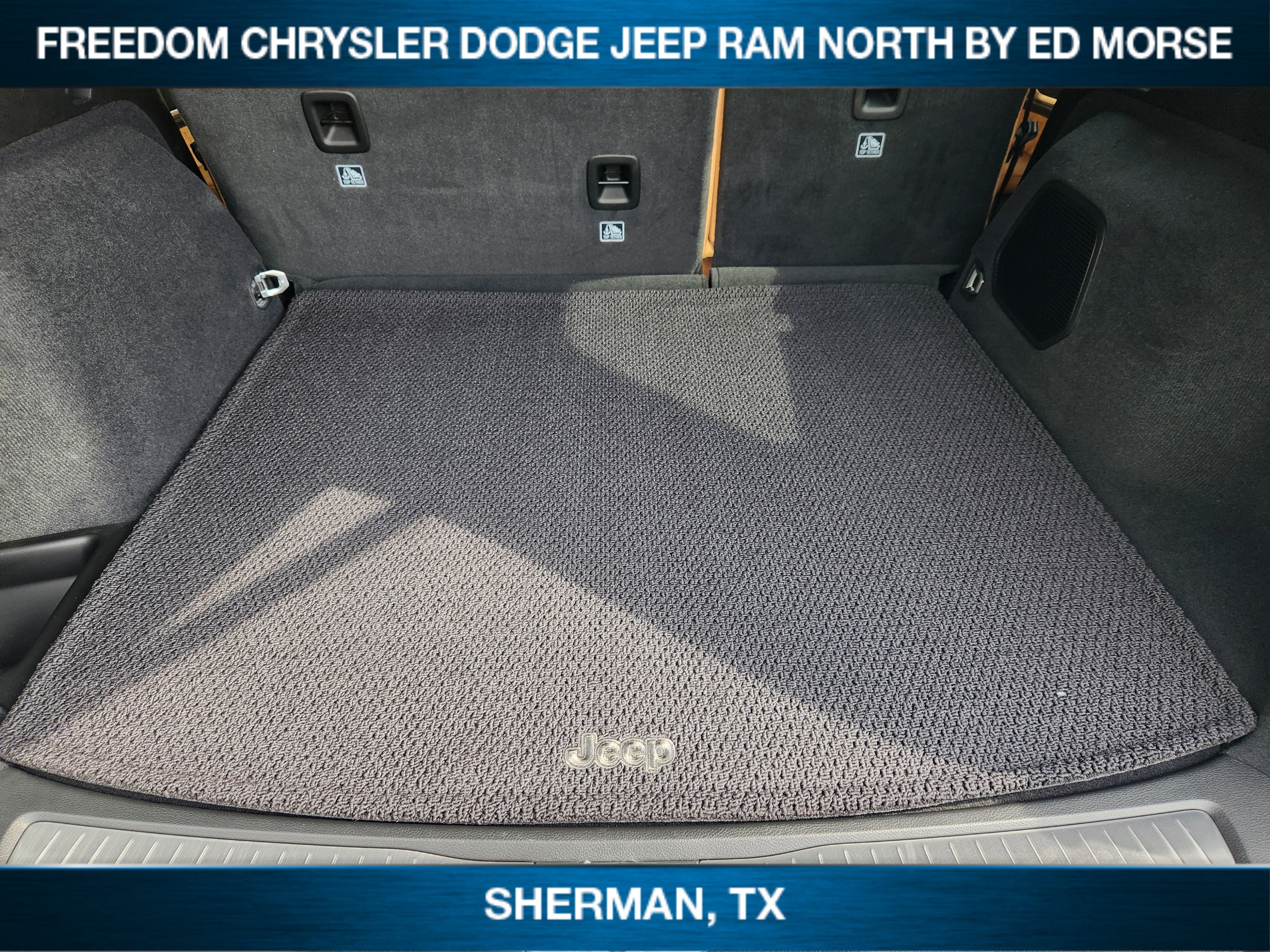 2025 Jeep Grand Cherokee GRAND CHEROKEE SUMMIT 4X4