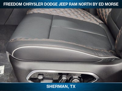 2026 Jeep Grand Cherokee GRAND CHEROKEE SUMMIT 4X4