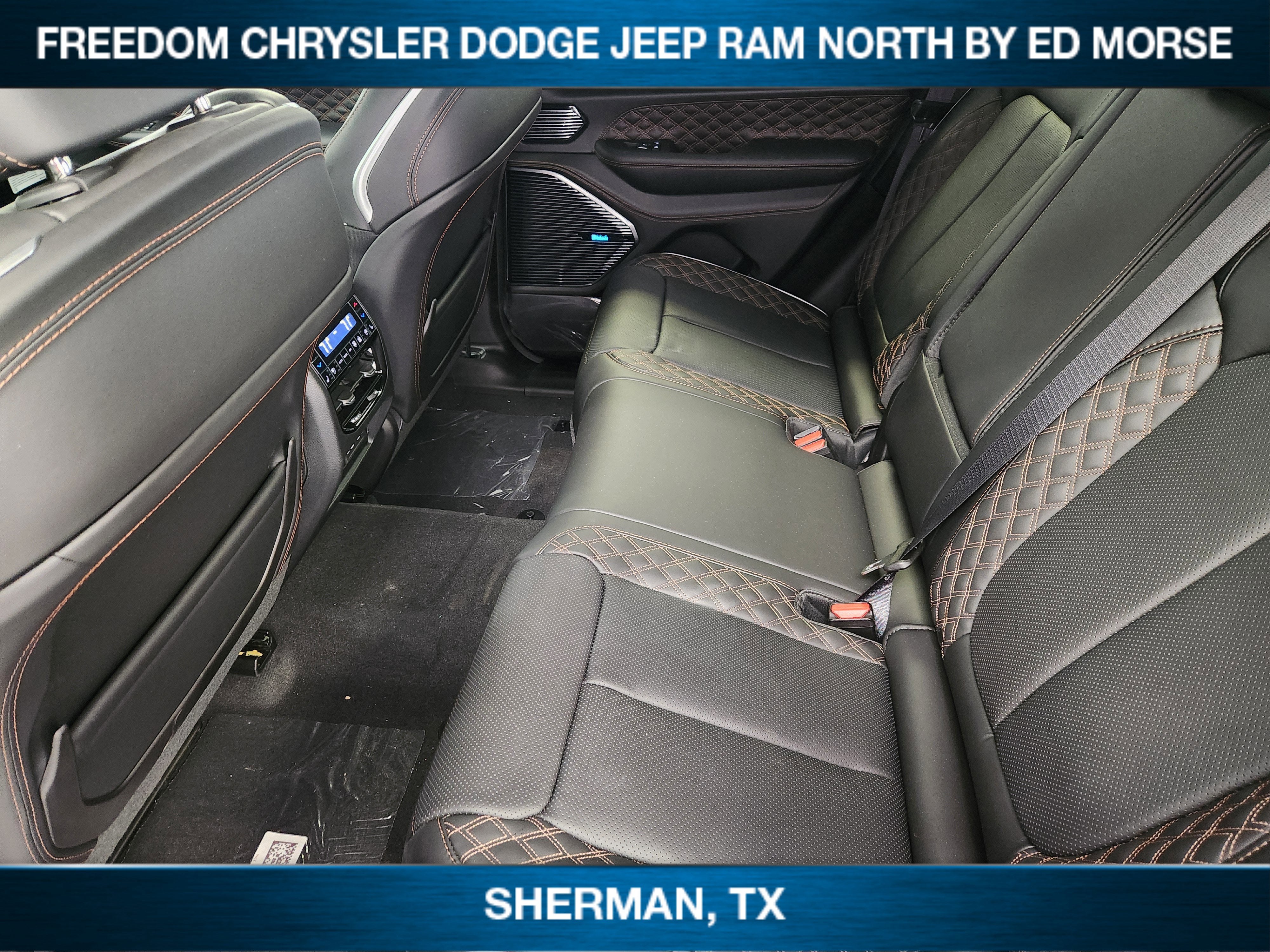 2026 Jeep Grand Cherokee GRAND CHEROKEE SUMMIT 4X4