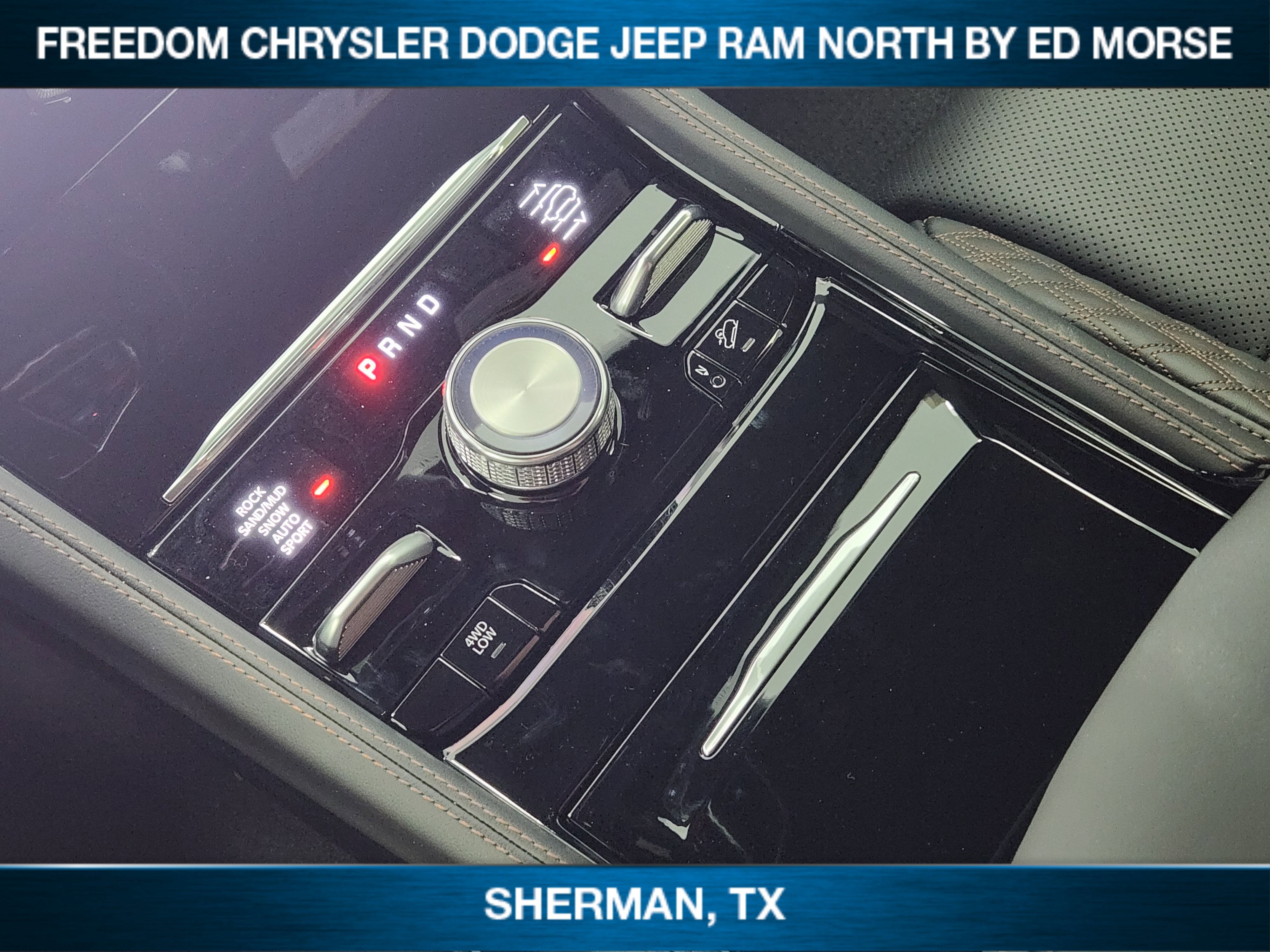 2026 Jeep Grand Cherokee GRAND CHEROKEE SUMMIT 4X4