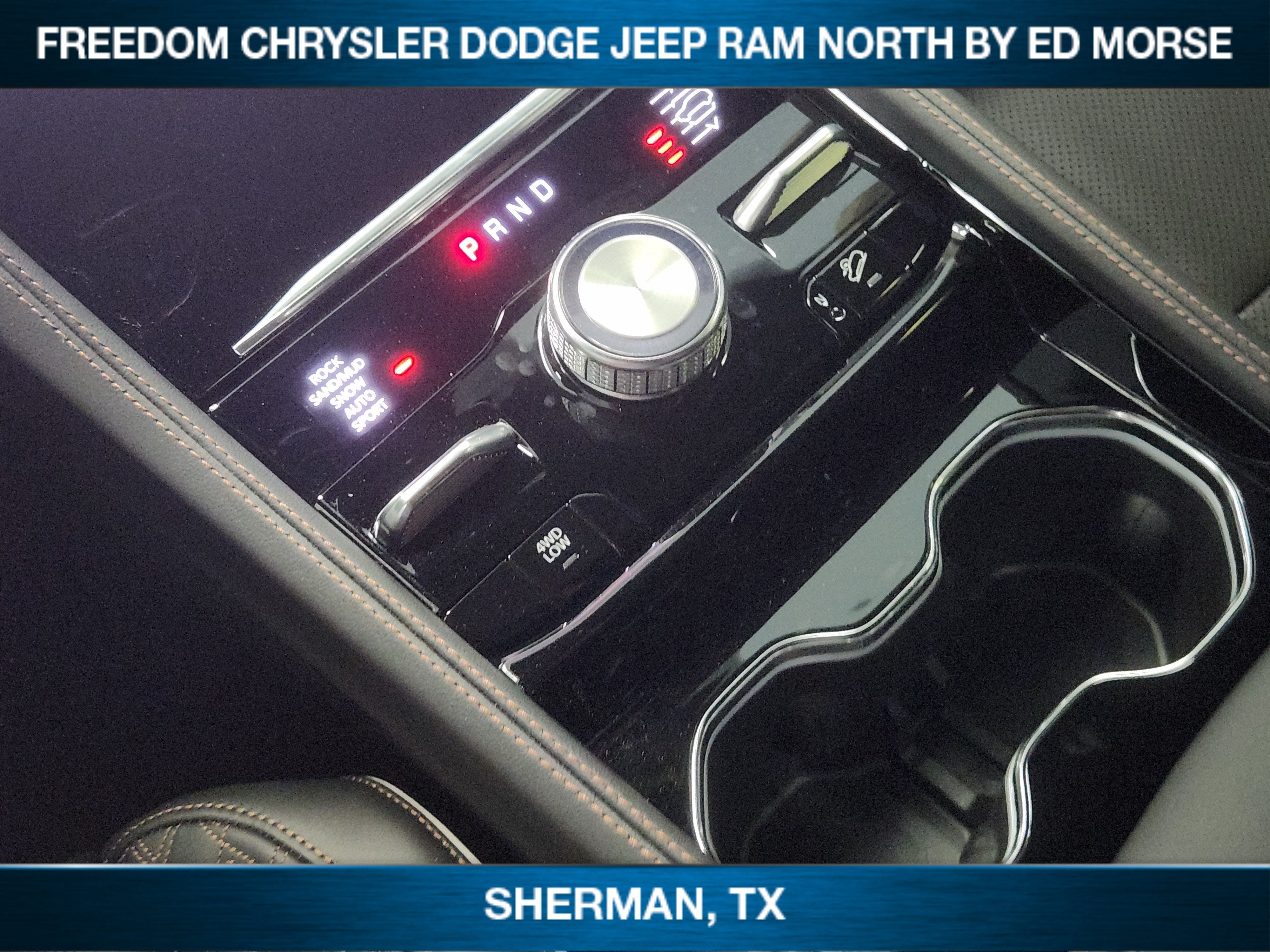 2027 Jeep Grand Cherokee GRAND CHEROKEE SUMMIT 4X4