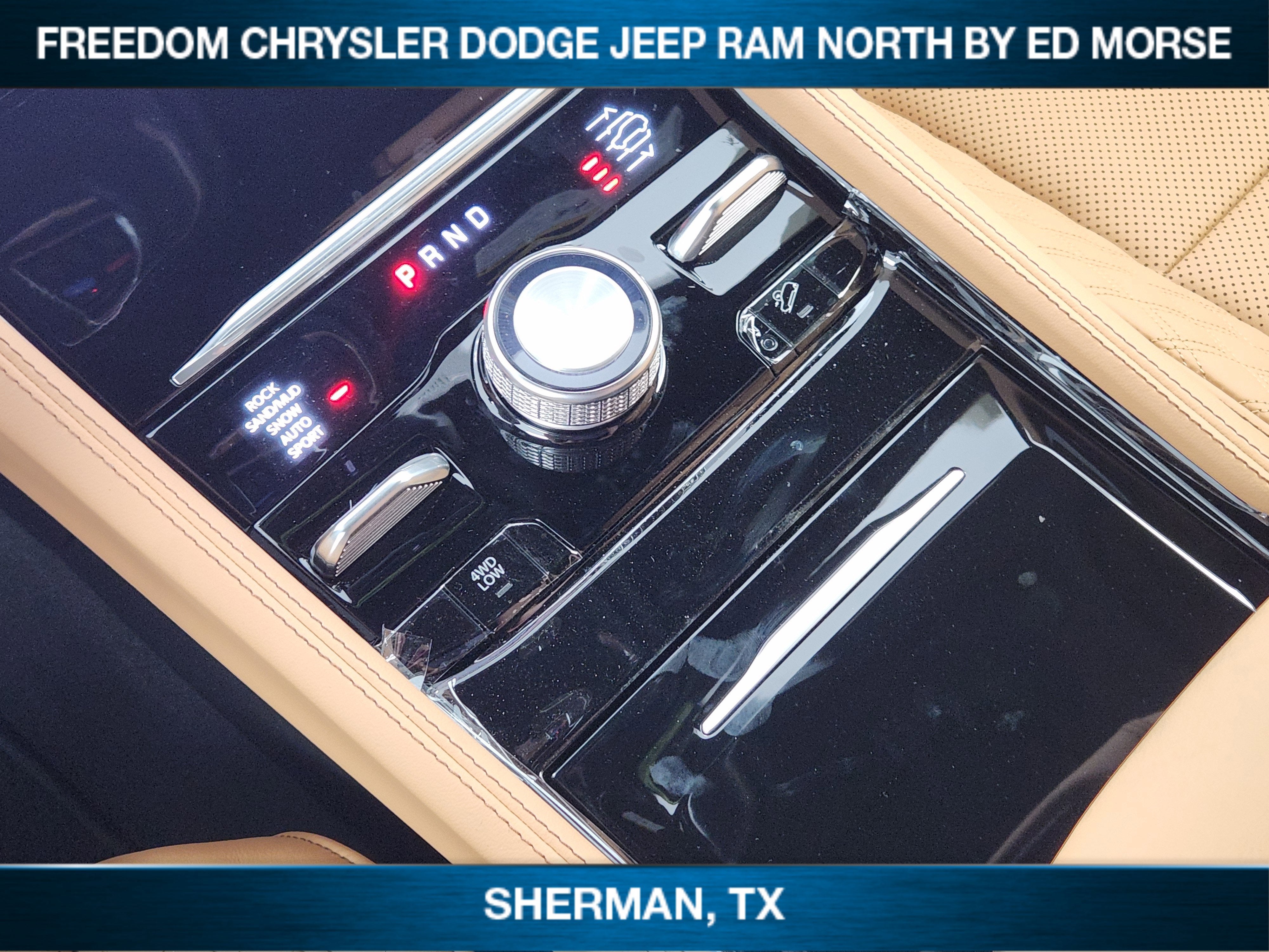 2026 Jeep Grand Cherokee GRAND CHEROKEE SUMMIT 4X4