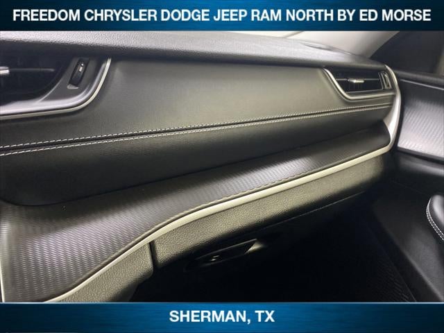 2023 Jeep Grand Cherokee L Laredo 4x2