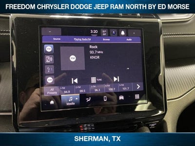 2023 Jeep Grand Cherokee L Laredo 4x2