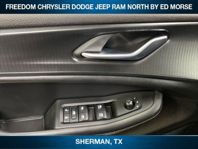 2023 Jeep Grand Cherokee L Laredo 4x2