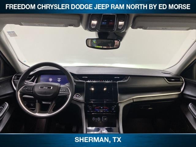 2023 Jeep Grand Cherokee L Laredo 4x2