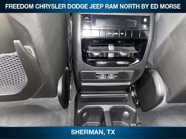 2023 Jeep Grand Cherokee L Laredo 4x2