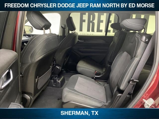 2023 Jeep Grand Cherokee L Laredo 4x2