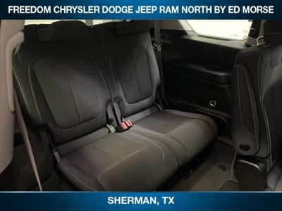 2023 Jeep Grand Cherokee L Laredo 4x2