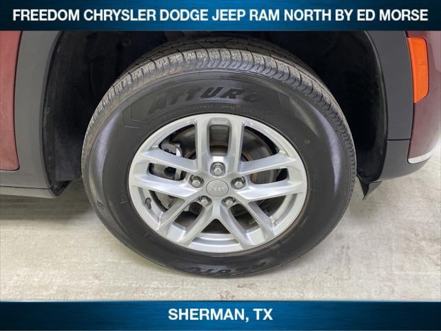 2023 Jeep Grand Cherokee L Laredo 4x2