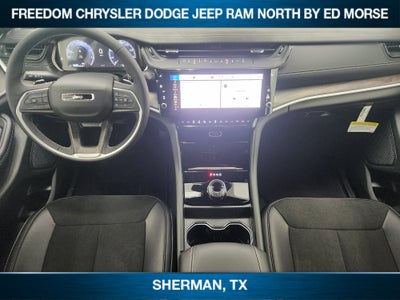 2026 Jeep Grand Cherokee GRAND CHEROKEE L LAREDO ALTITUDE 4X2