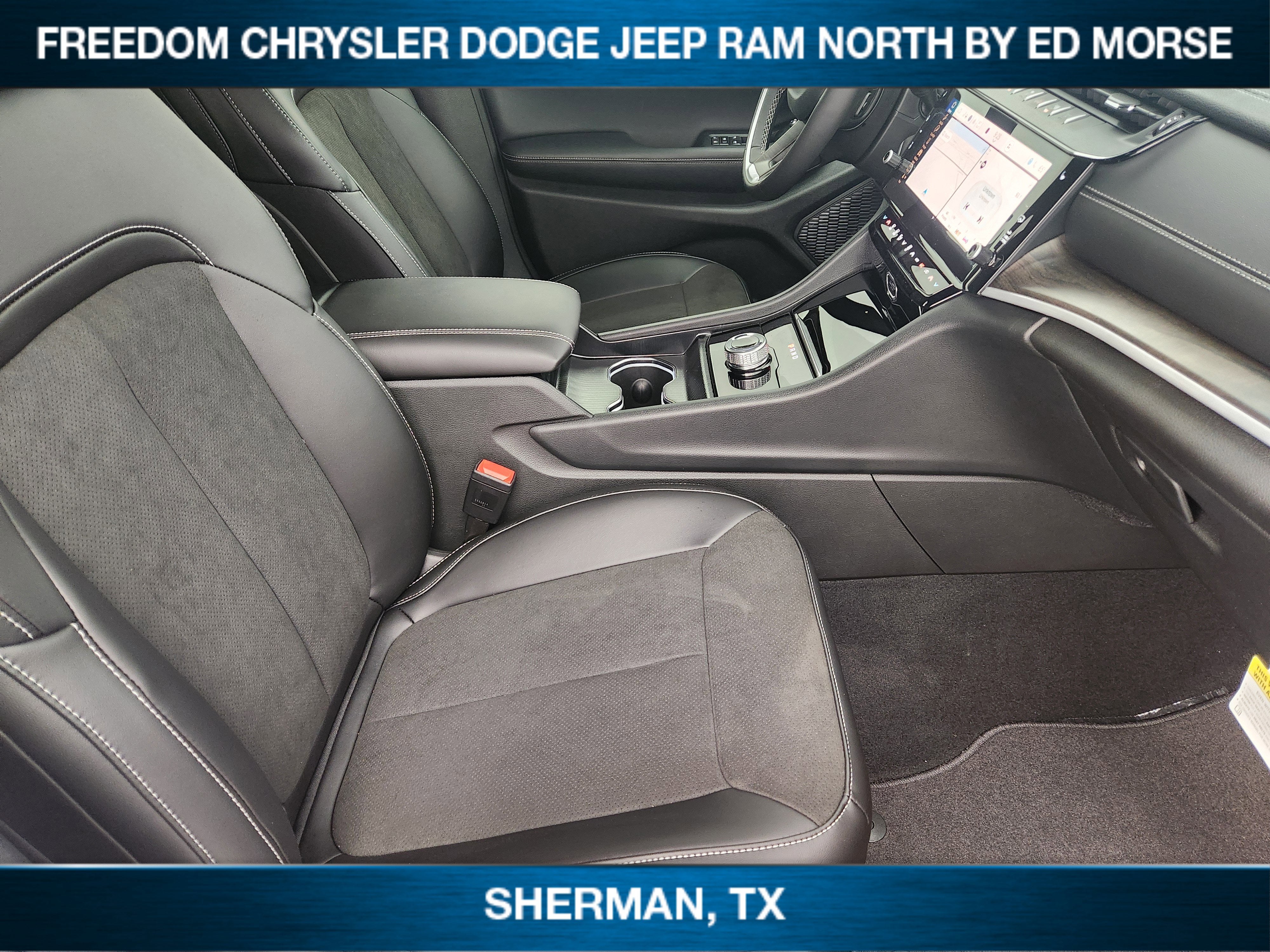 2026 Jeep Grand Cherokee GRAND CHEROKEE L LAREDO ALTITUDE 4X2