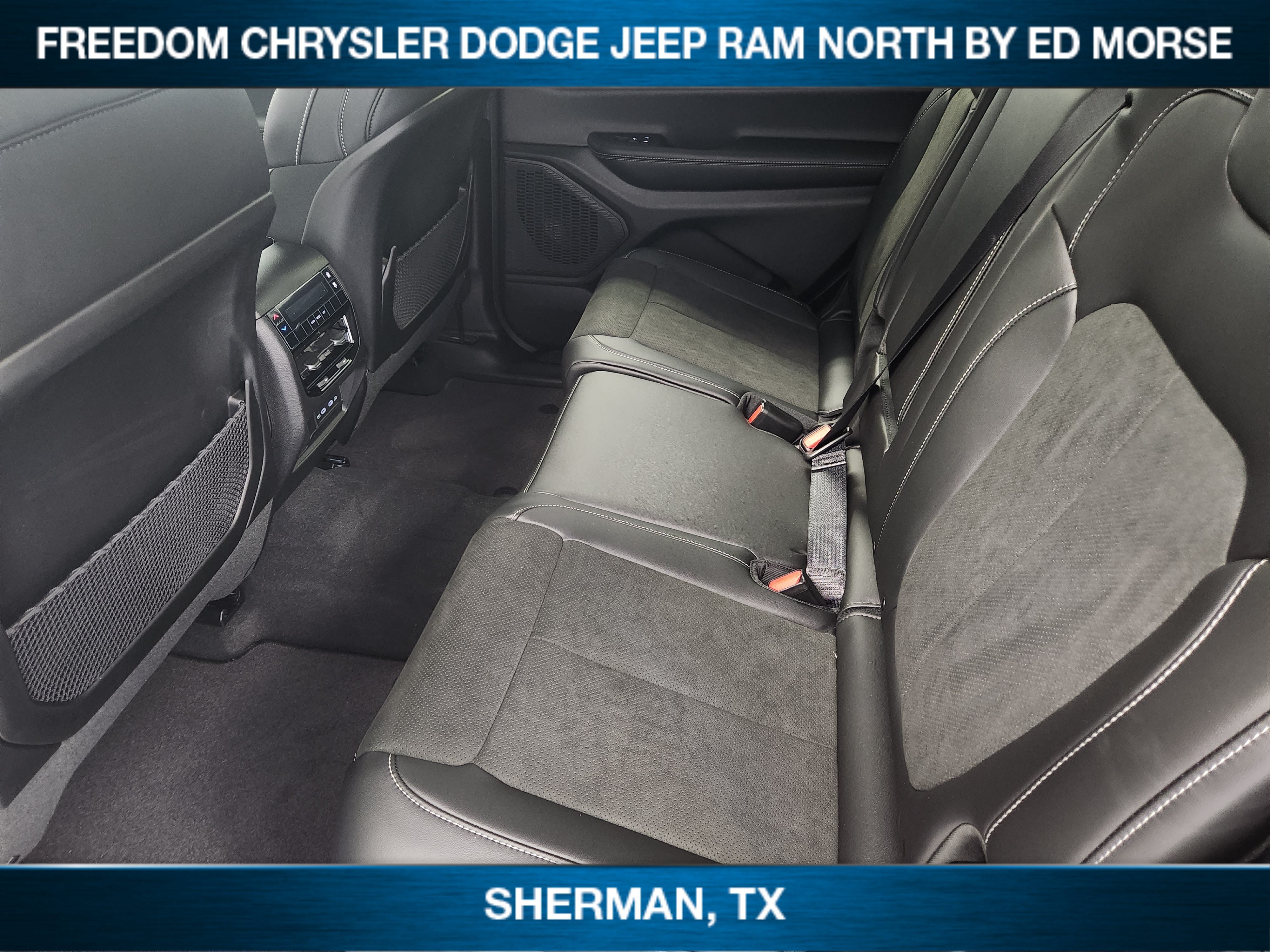 2026 Jeep Grand Cherokee GRAND CHEROKEE L LAREDO ALTITUDE 4X2