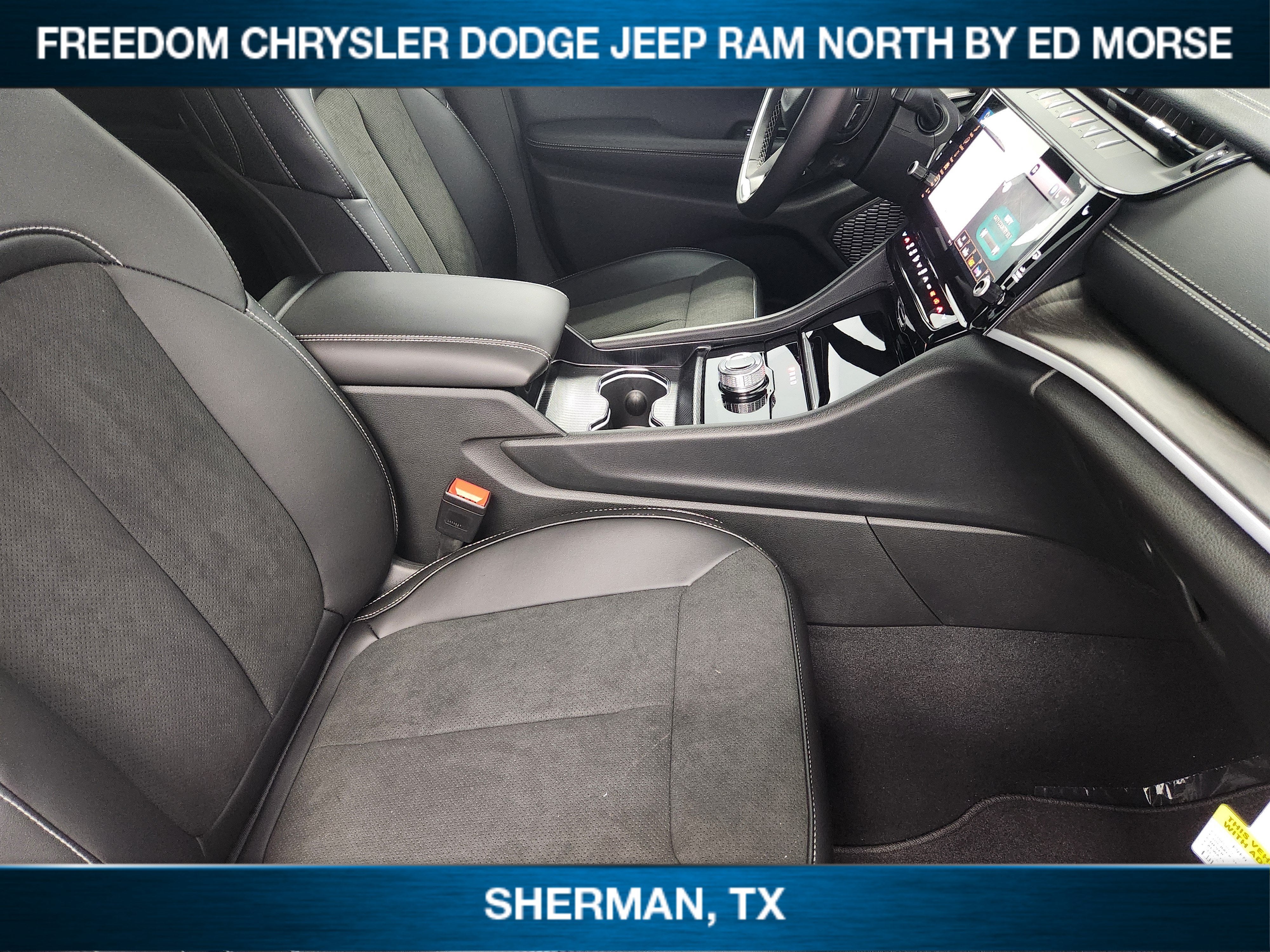 2026 Jeep Grand Cherokee GRAND CHEROKEE L LAREDO ALTITUDE 4X2