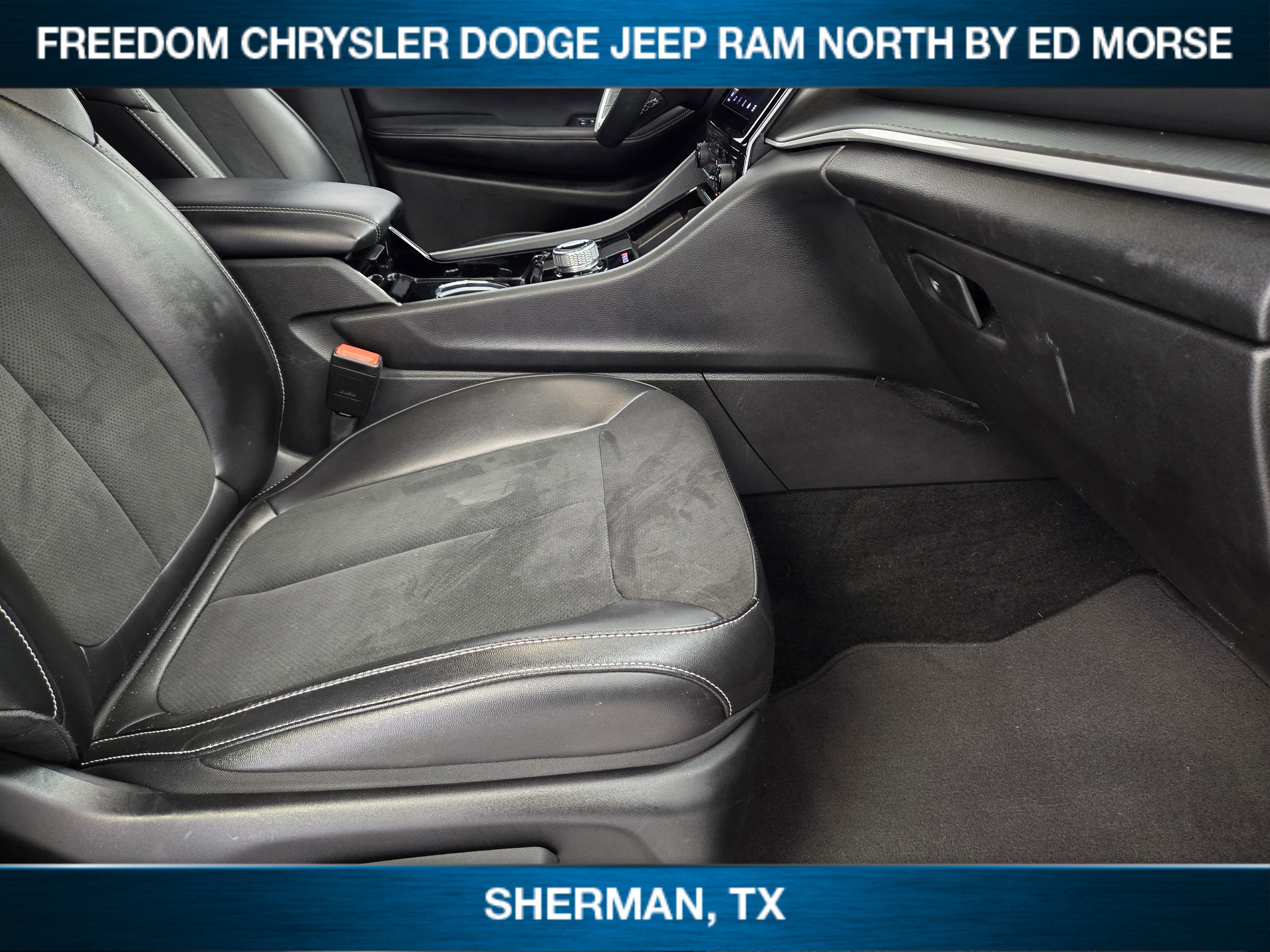 2023 Jeep Grand Cherokee L Altitude 4x4