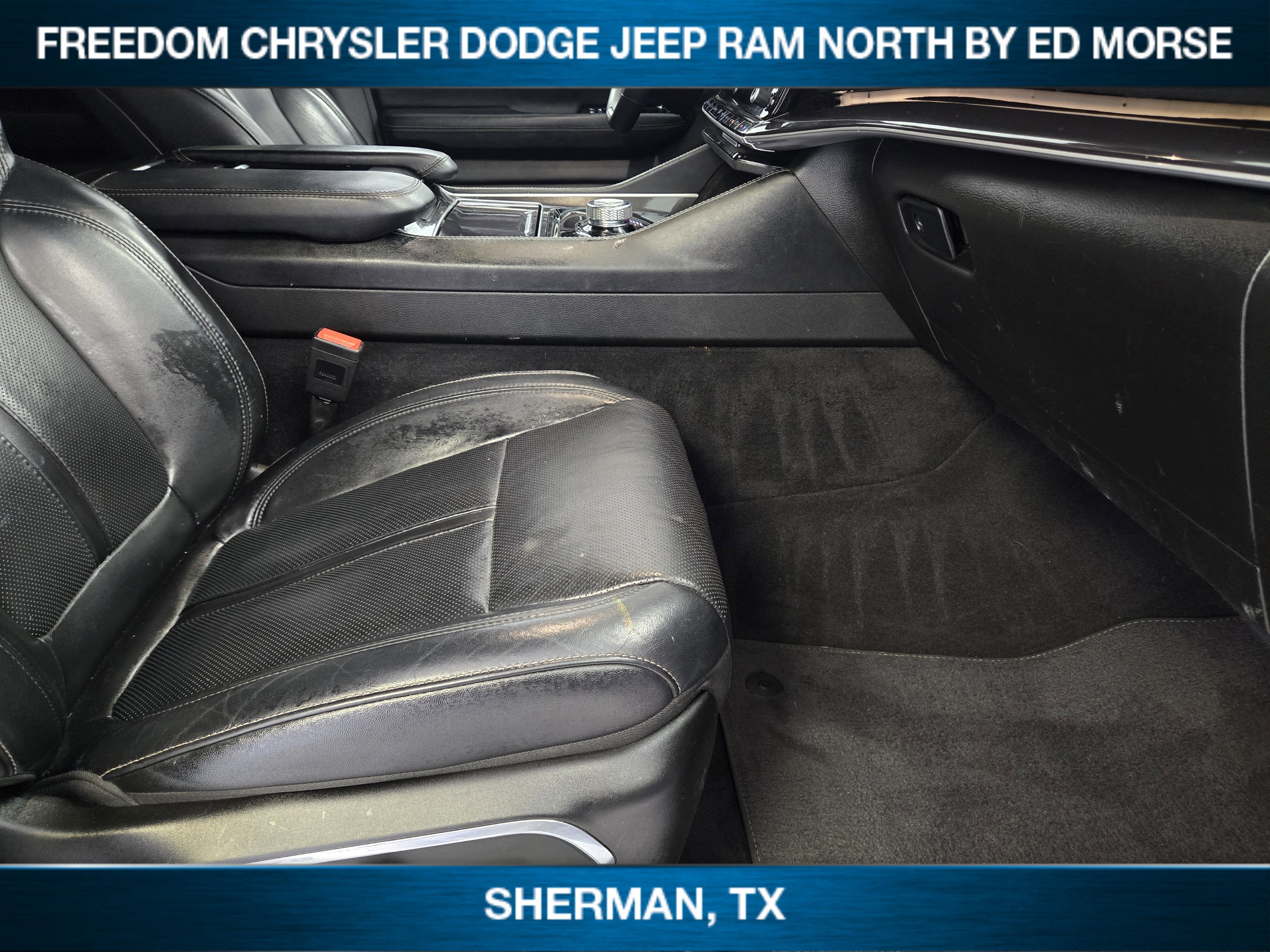 2024 Jeep Wagoneer Base