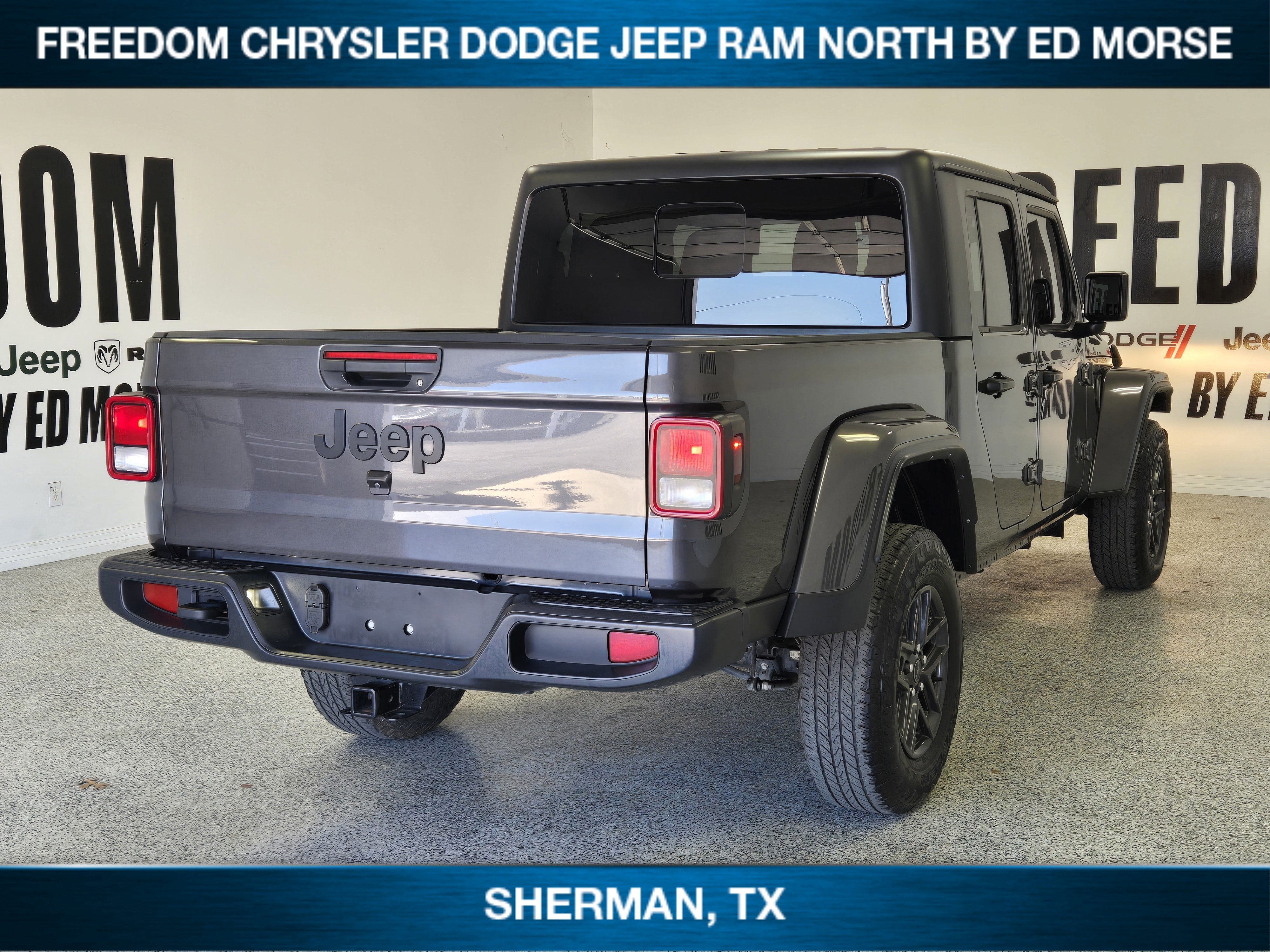 2024 Jeep Gladiator Sport S