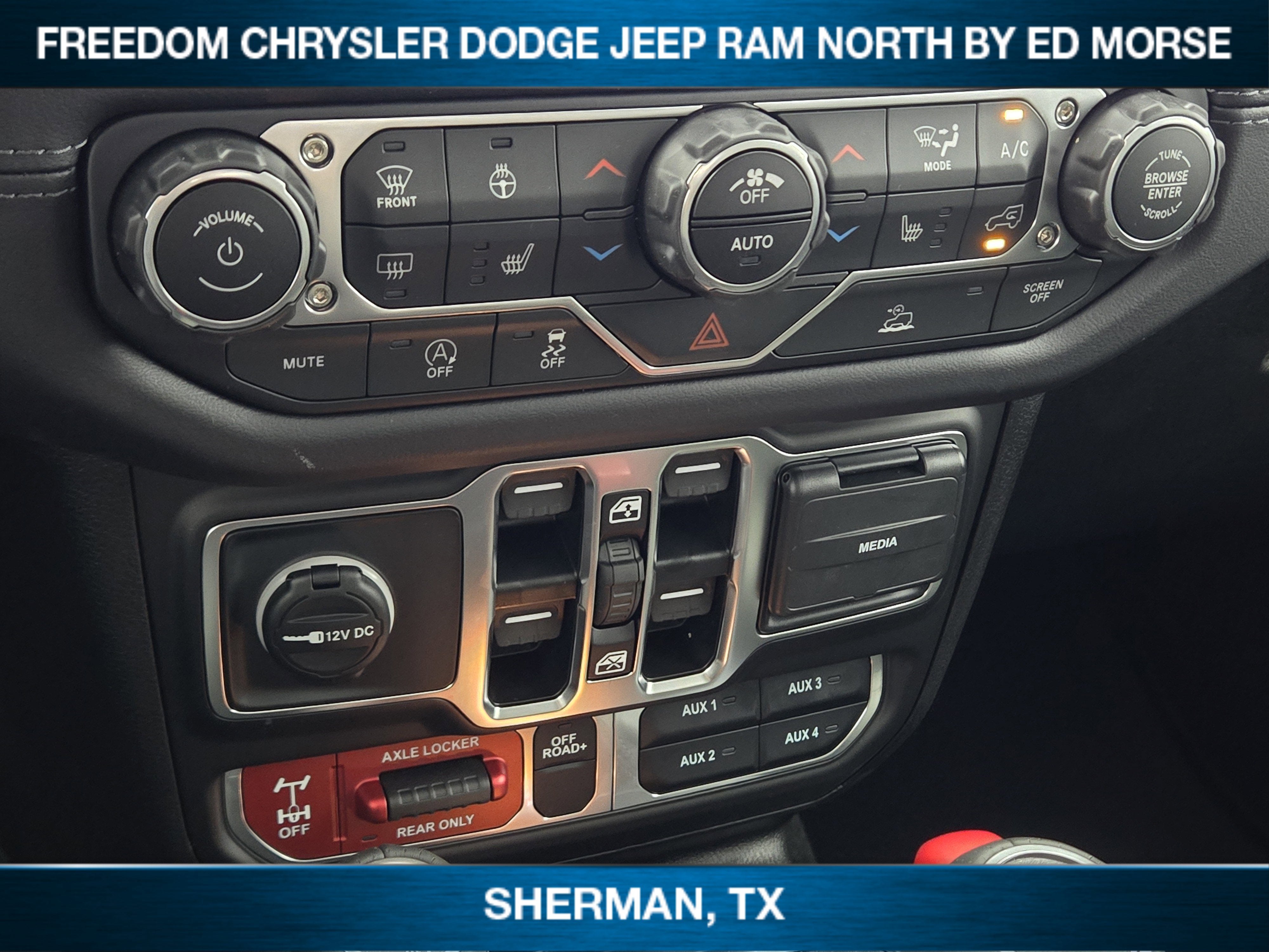 2025 Jeep Gladiator GLADIATOR MOJAVE 4X4