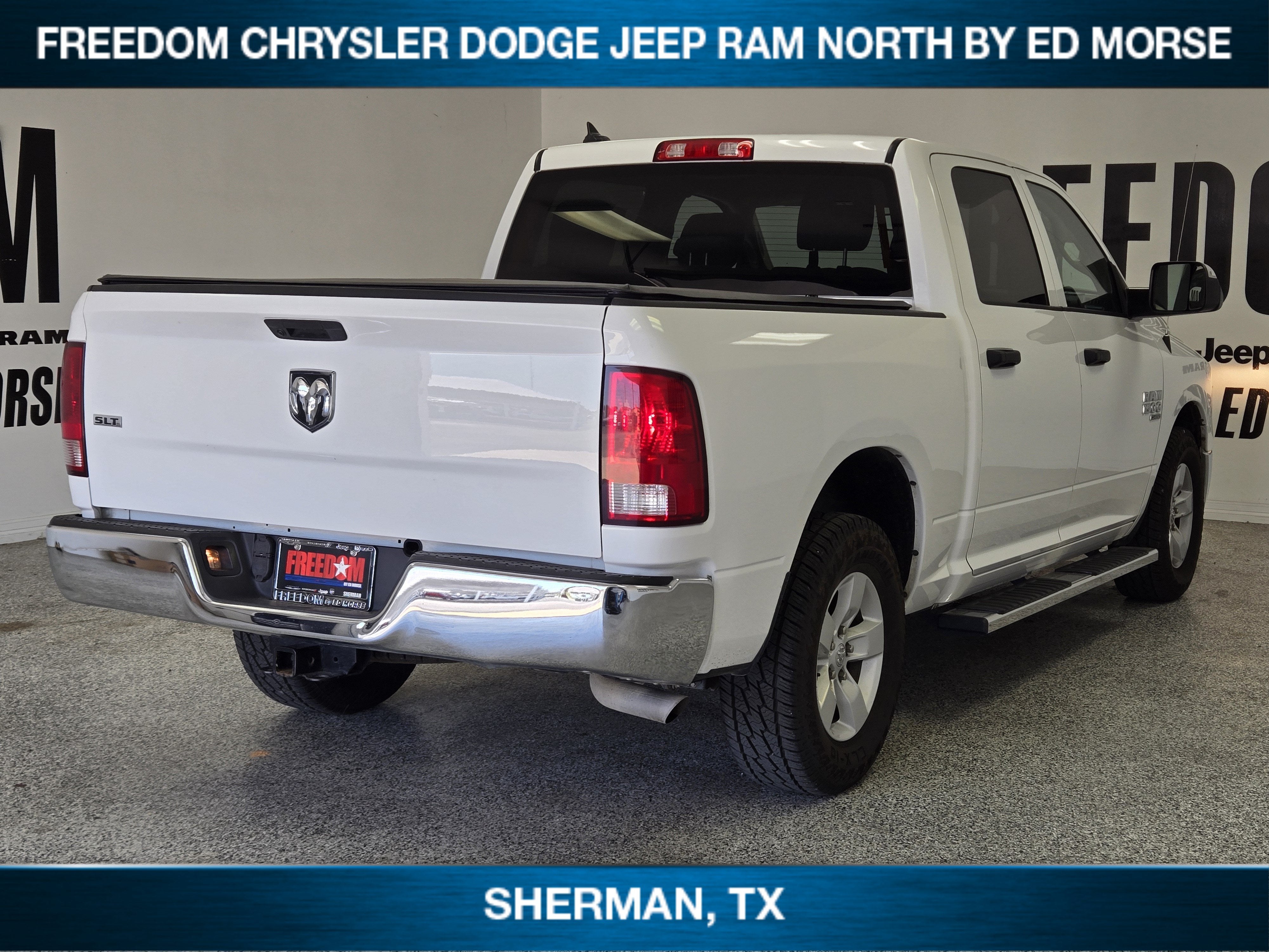 2023 RAM 1500 Classic SLT Crew Cab 4x2 5'7' Box