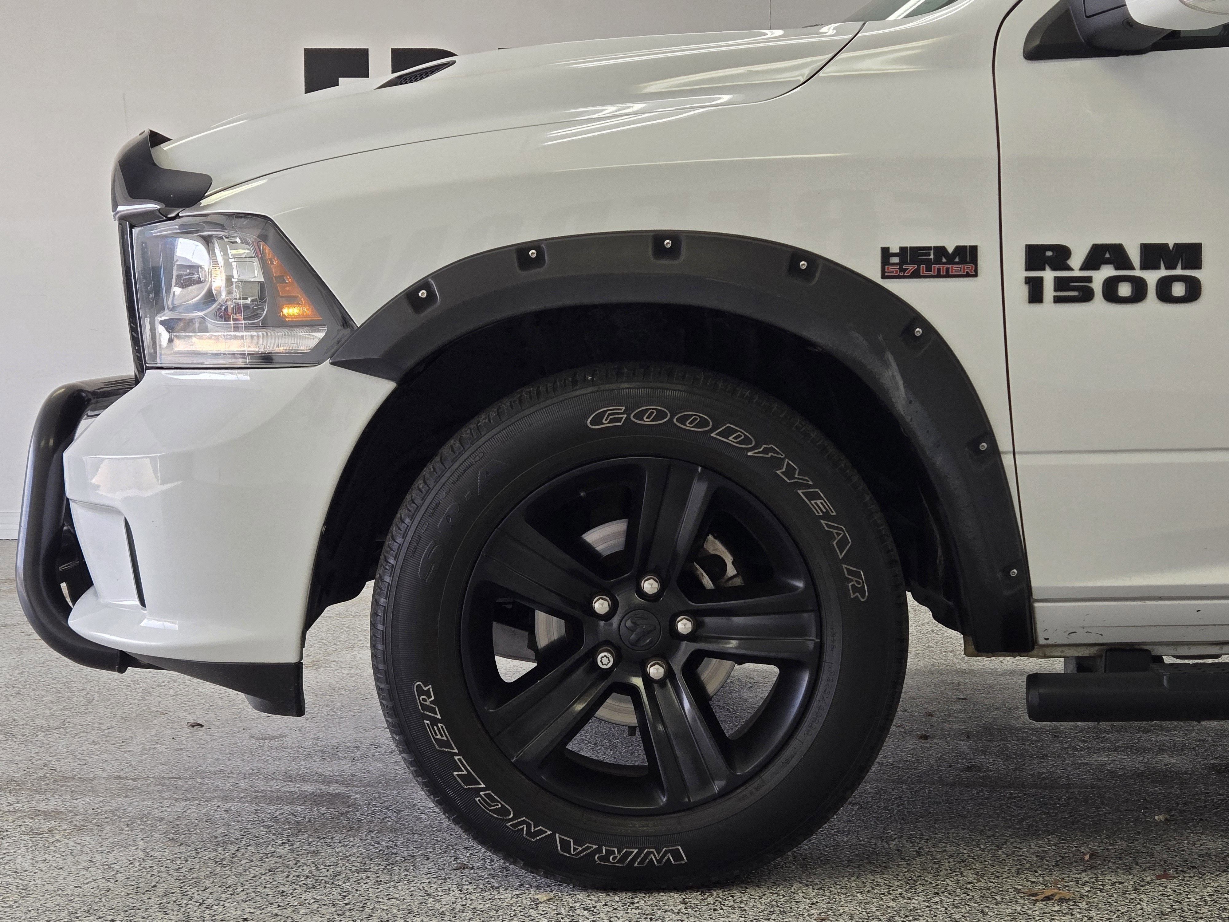 2017 RAM 1500 Night Crew Cab 4x2 5'7' Box