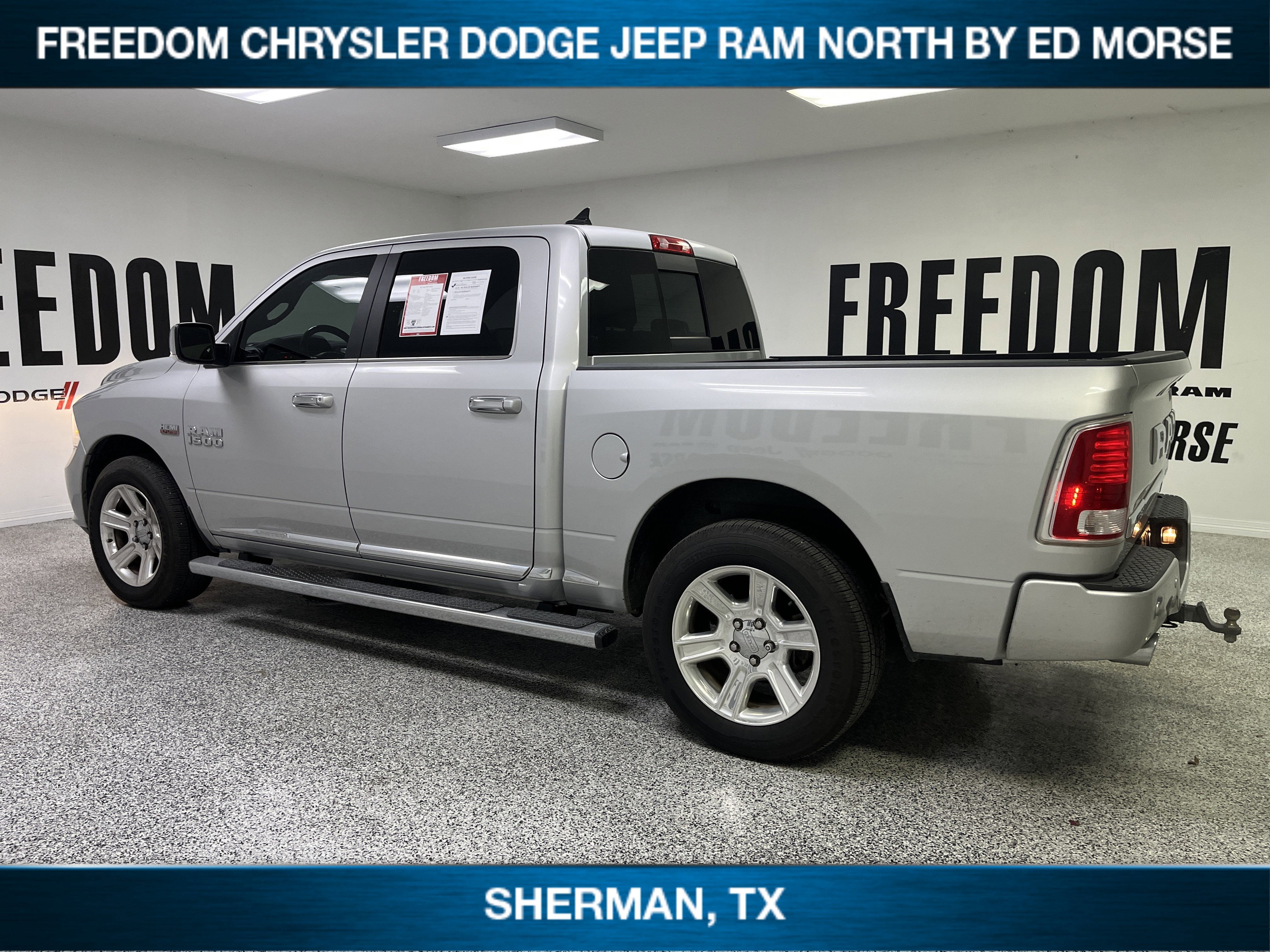 2017 RAM 1500 Limited Crew Cab 4x4 5'7' Box