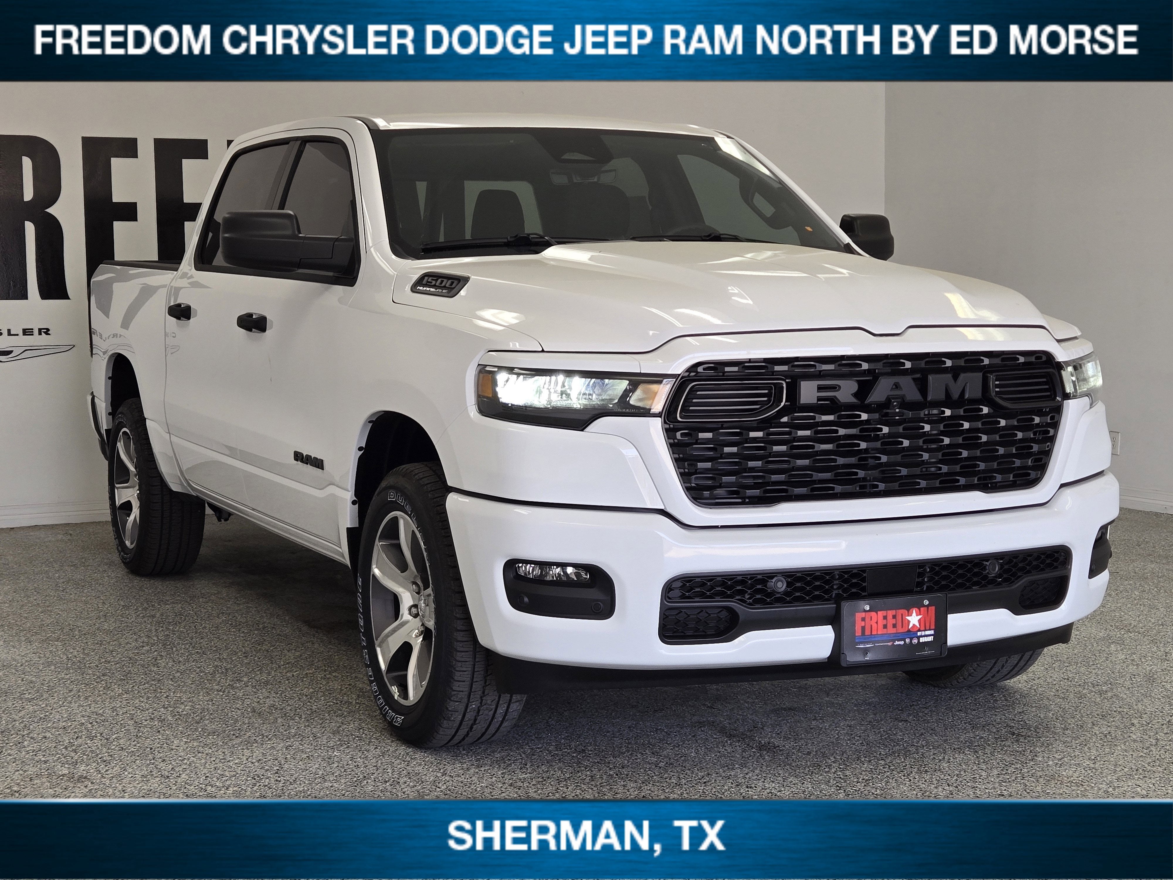 2026 RAM Ram 1500 RAM 1500 EXPRESS CREW CAB 4X2 5'7' BOX