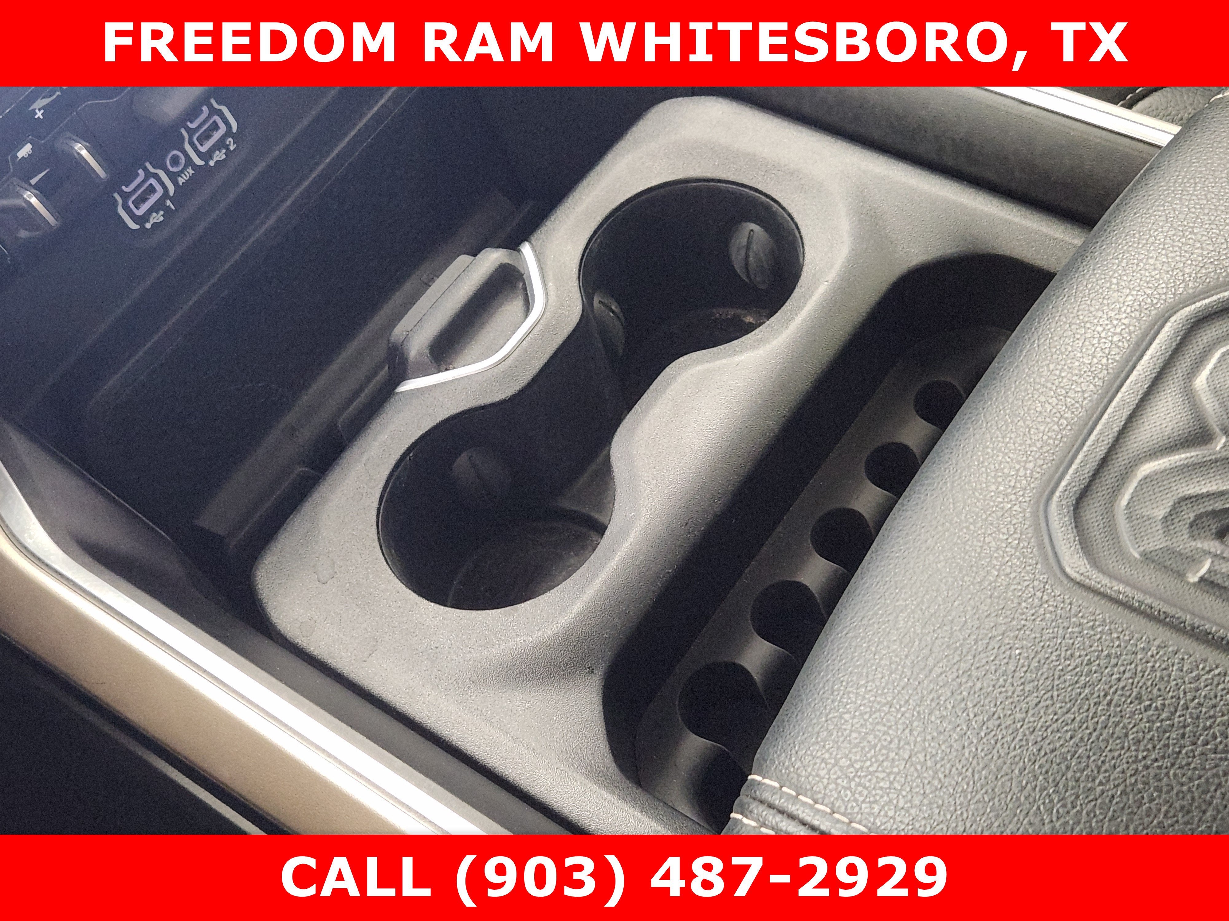 2022 RAM 1500 Laramie Crew Cab 4x2 5'7' Box
