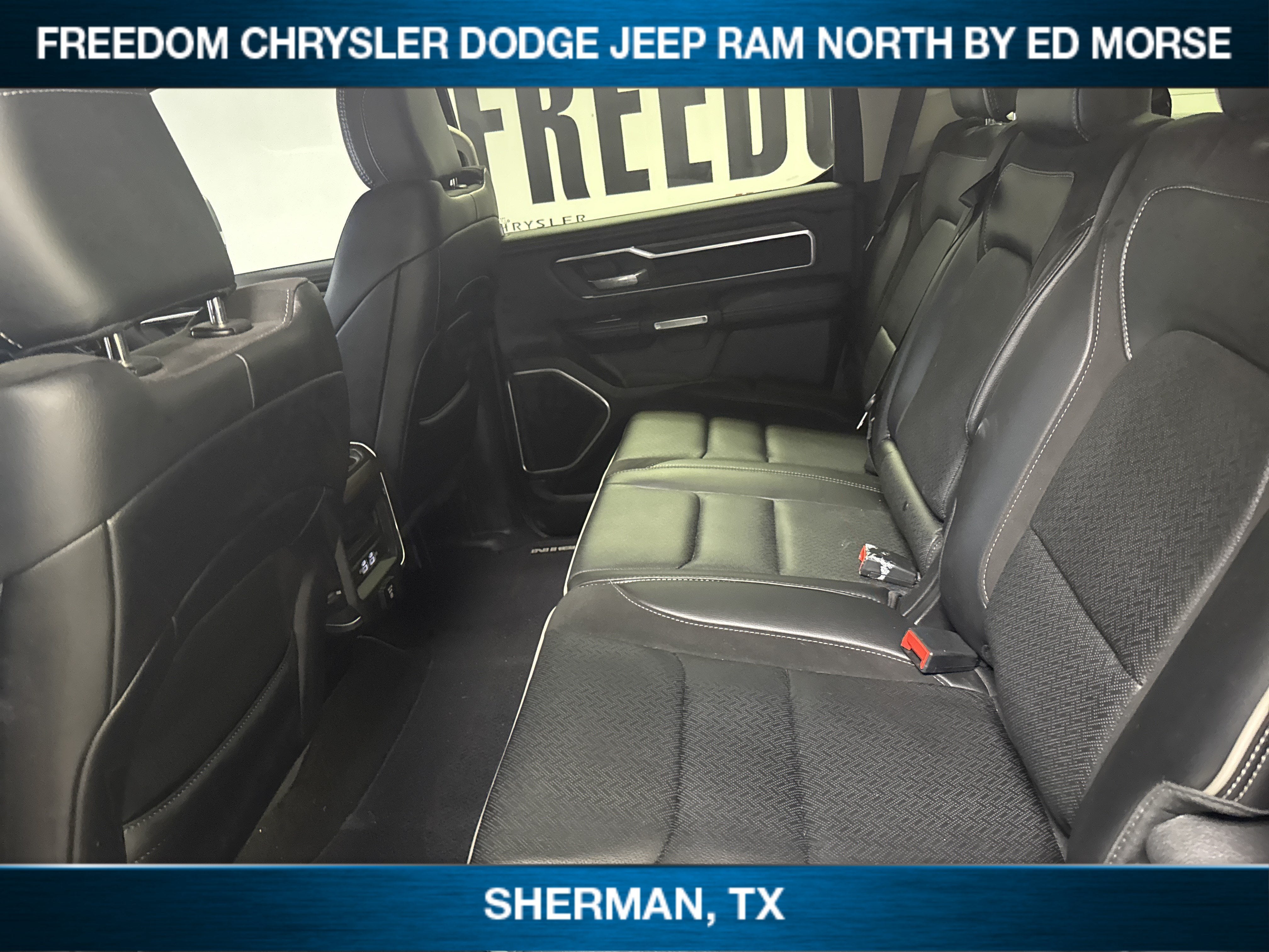 2022 RAM 1500 Laramie Crew Cab 4x2 5'7' Box