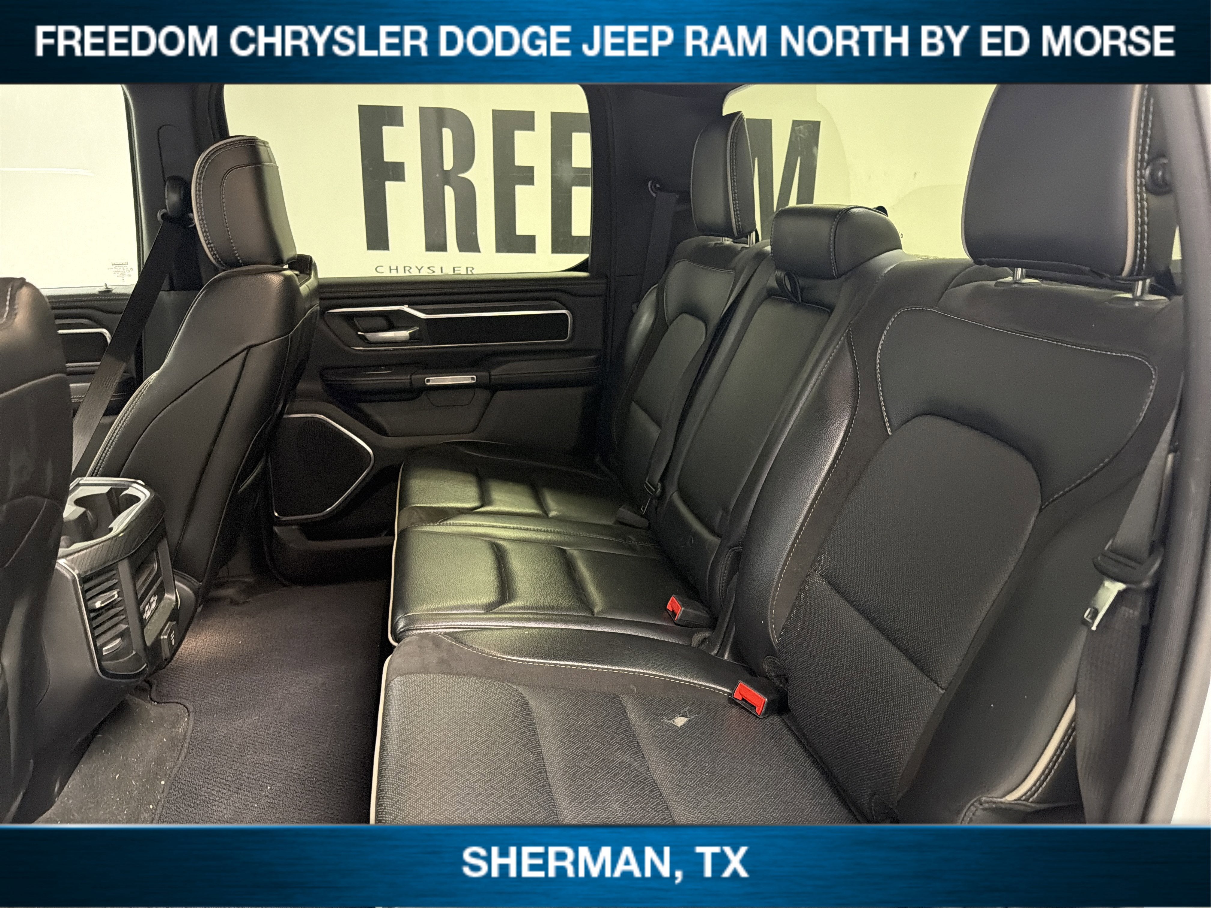 2024 RAM 1500 Laramie Crew Cab 4x2 5'7' Box