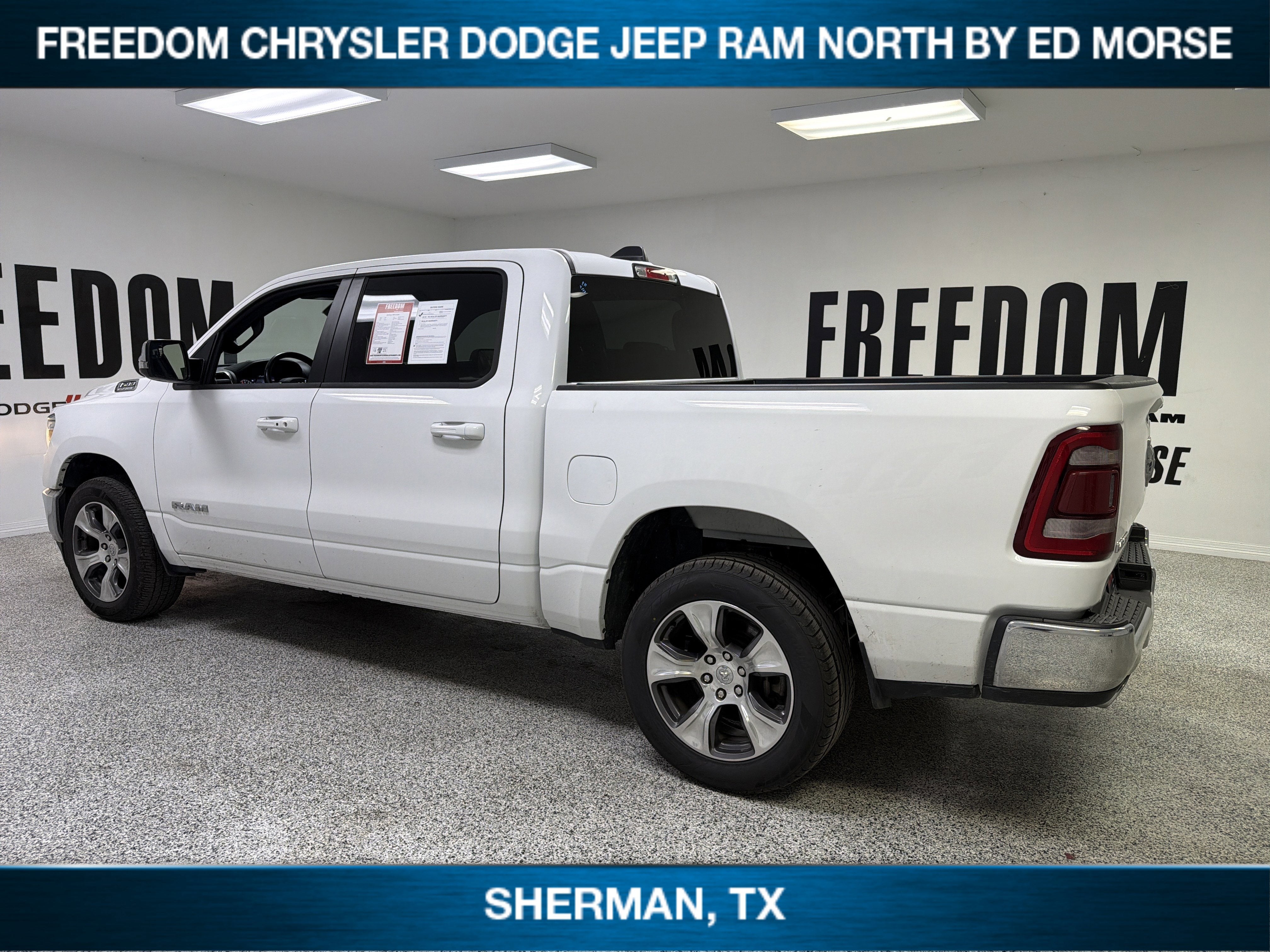 2024 RAM 1500 Laramie Crew Cab 4x2 5'7' Box