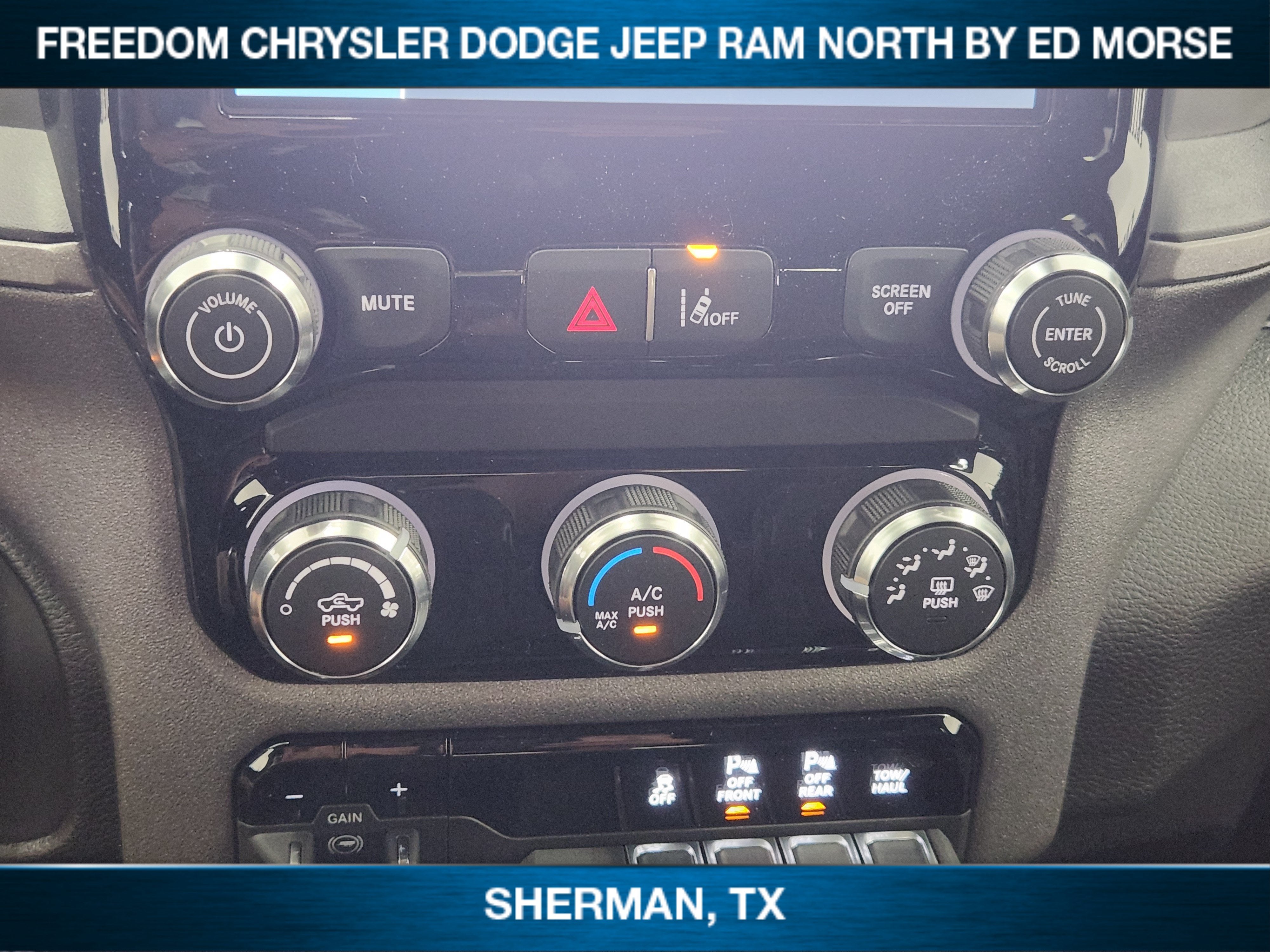 2026 RAM Ram 1500 RAM 1500 EXPRESS QUAD CAB 4X4 6'4' BOX